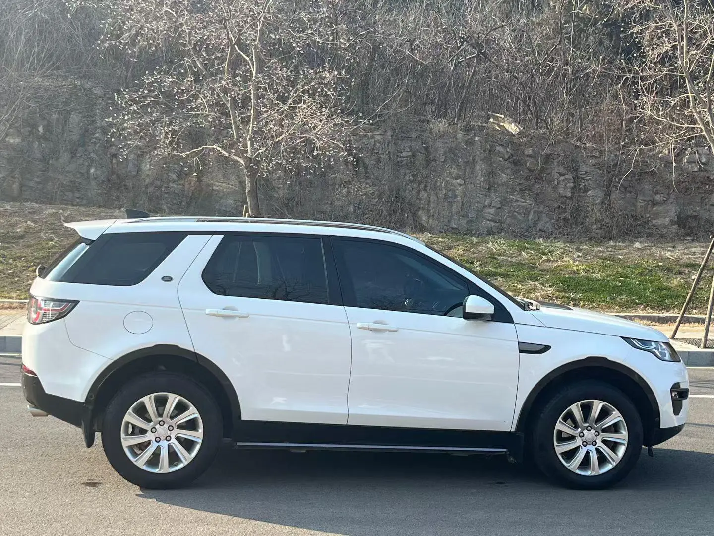 Land Rover Discovery Sport 2019 240PS SE China VI