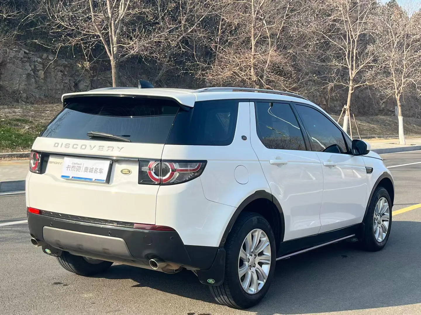 Land Rover Discovery Sport 2019 240PS SE China VI