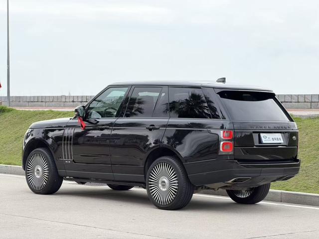 Land Rover Range Rover 2019 3.0 V6 SC handed down from generation to generation