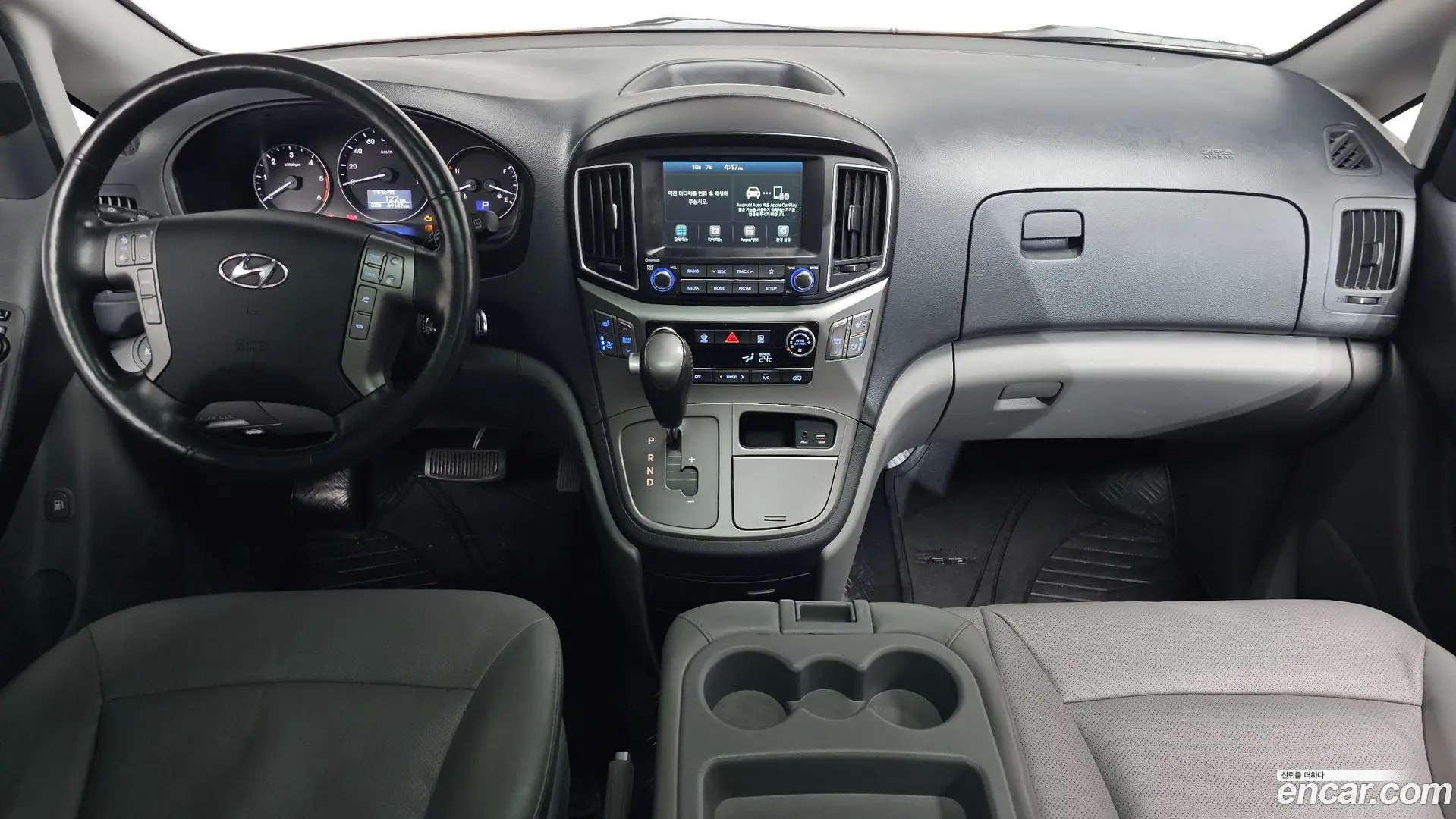 Hyundai Starex Wagon 12-Seater