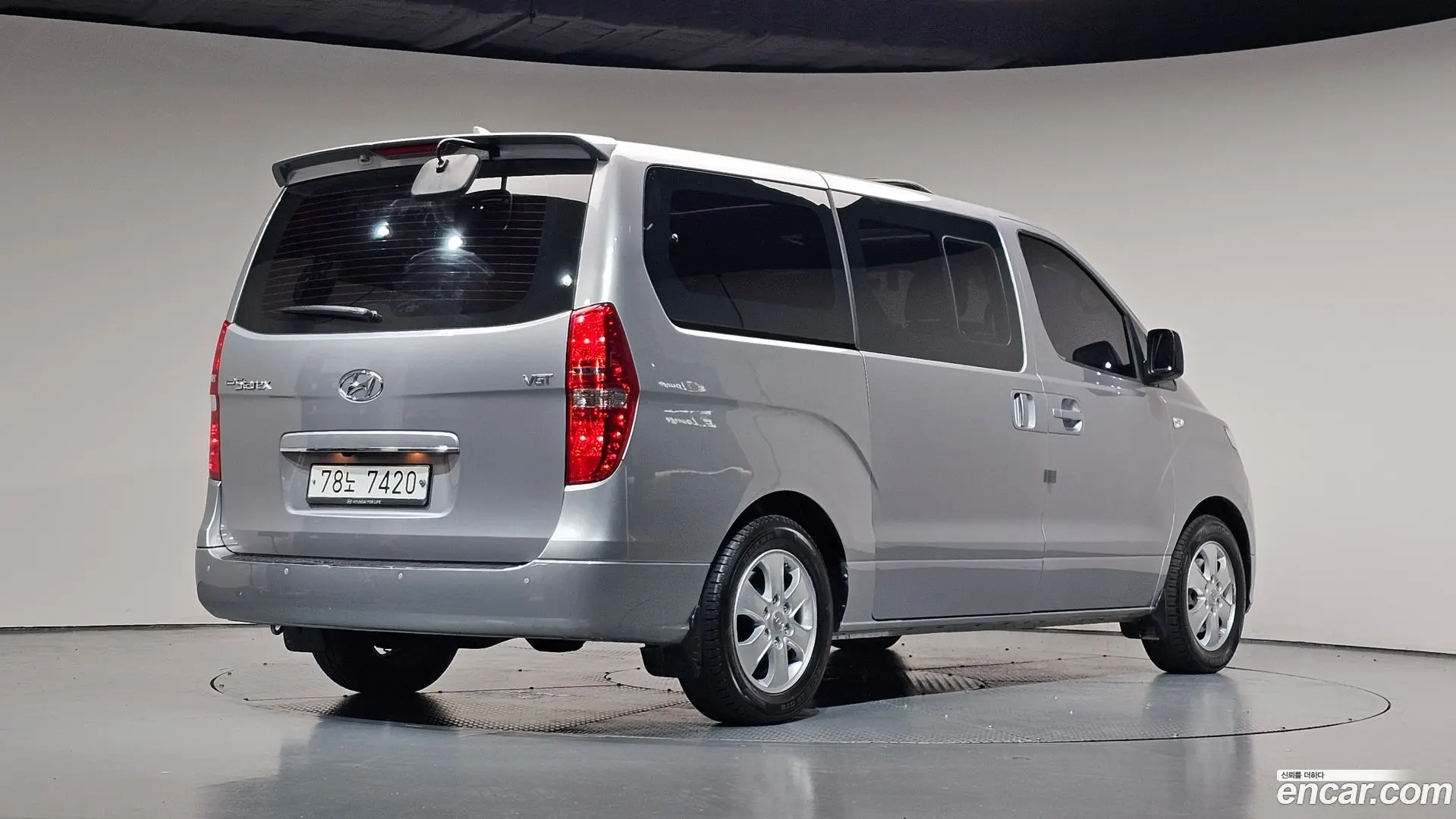 Hyundai Starex Wagon 12-Seater