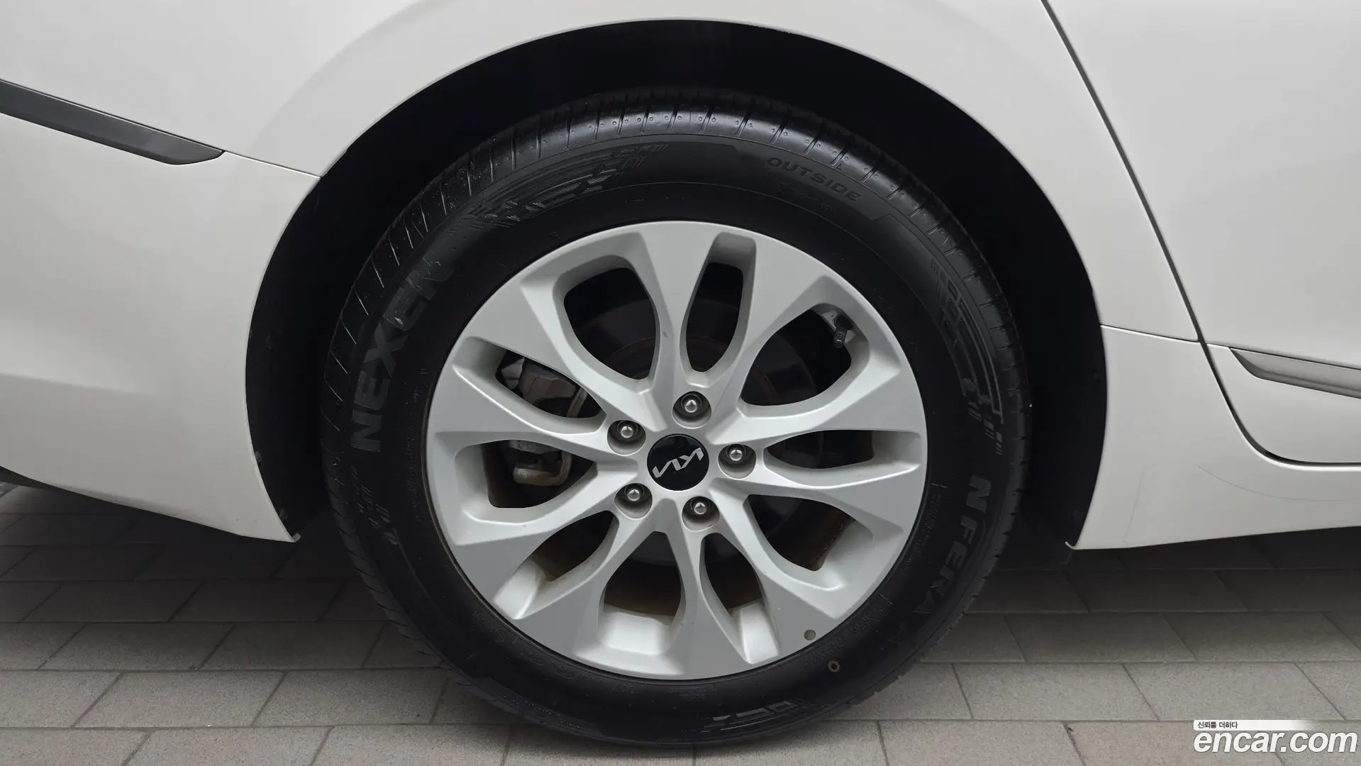 Kia K8 3.5 LPG 2WD