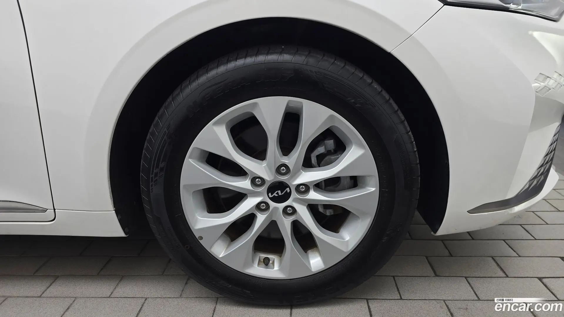Kia K8 3.5 LPG 2WD