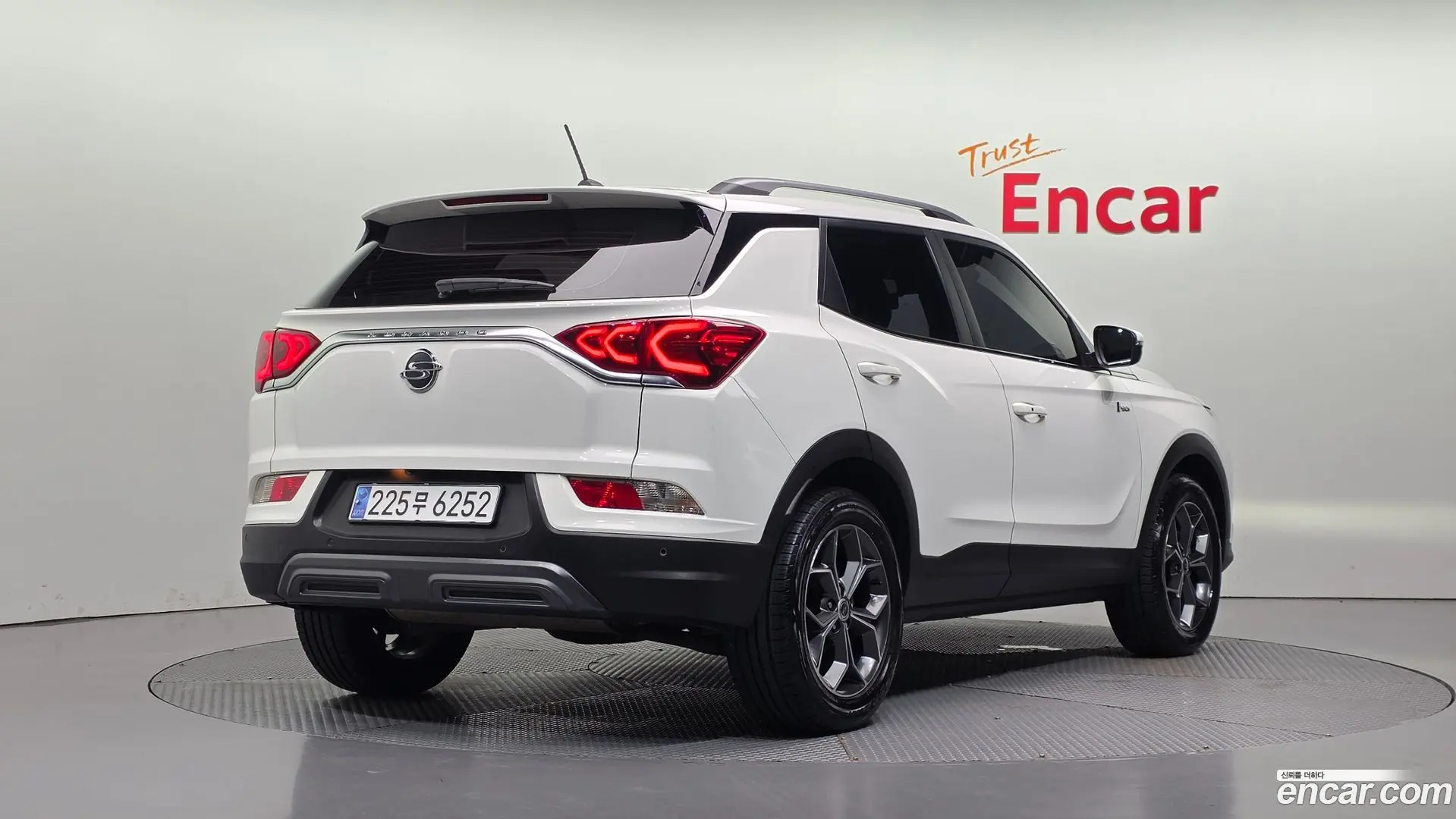 KG Mobility KORANDO Gasoline 1.5 2WD C5