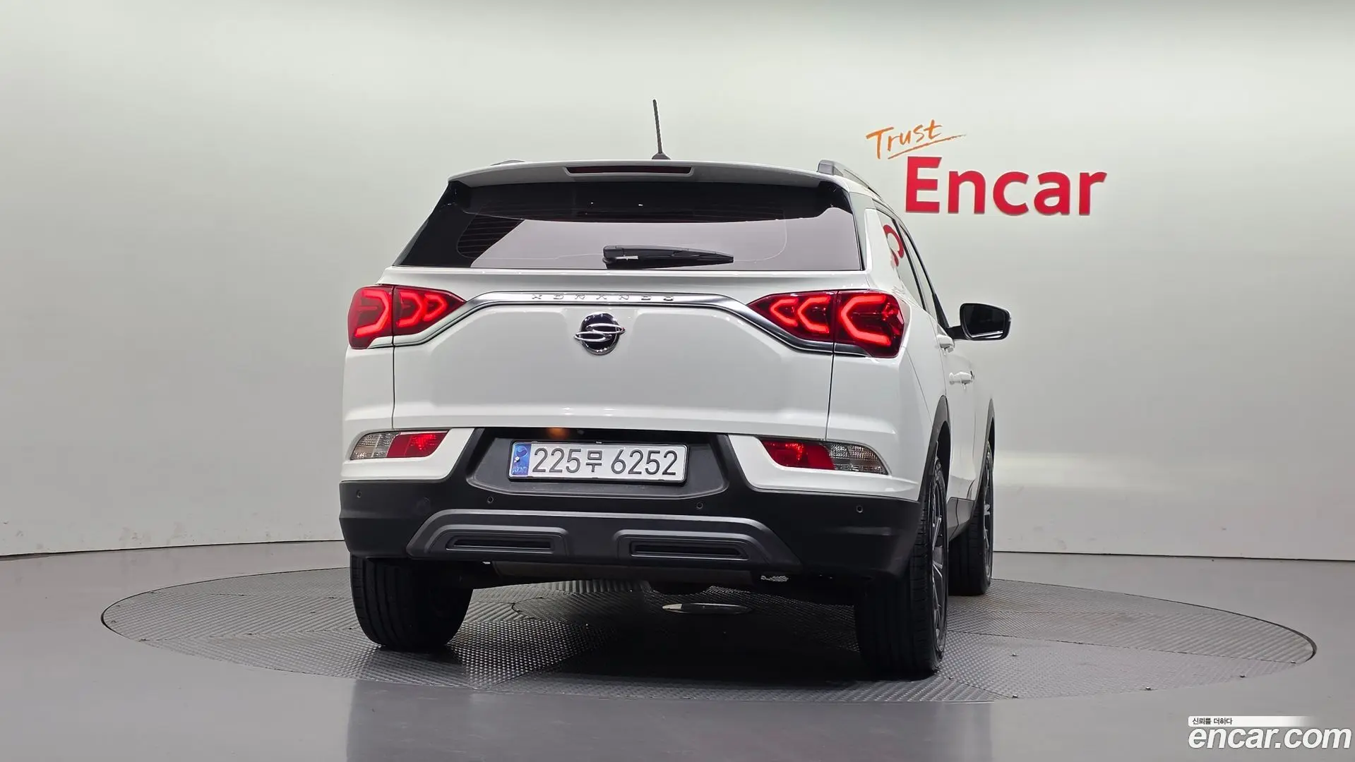 KG Mobility KORANDO Gasoline 1.5 2WD C5