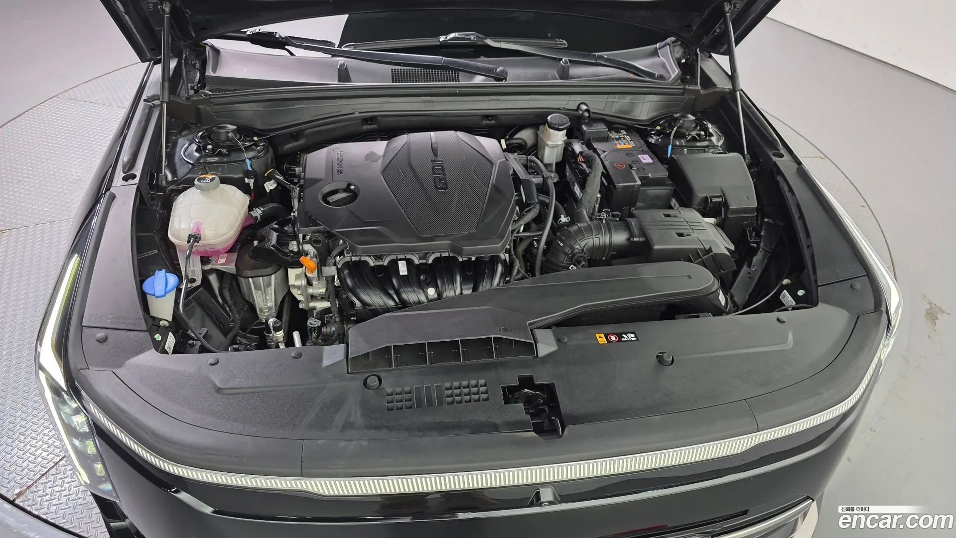 Kia K8 2.5 Gasoline 2WD