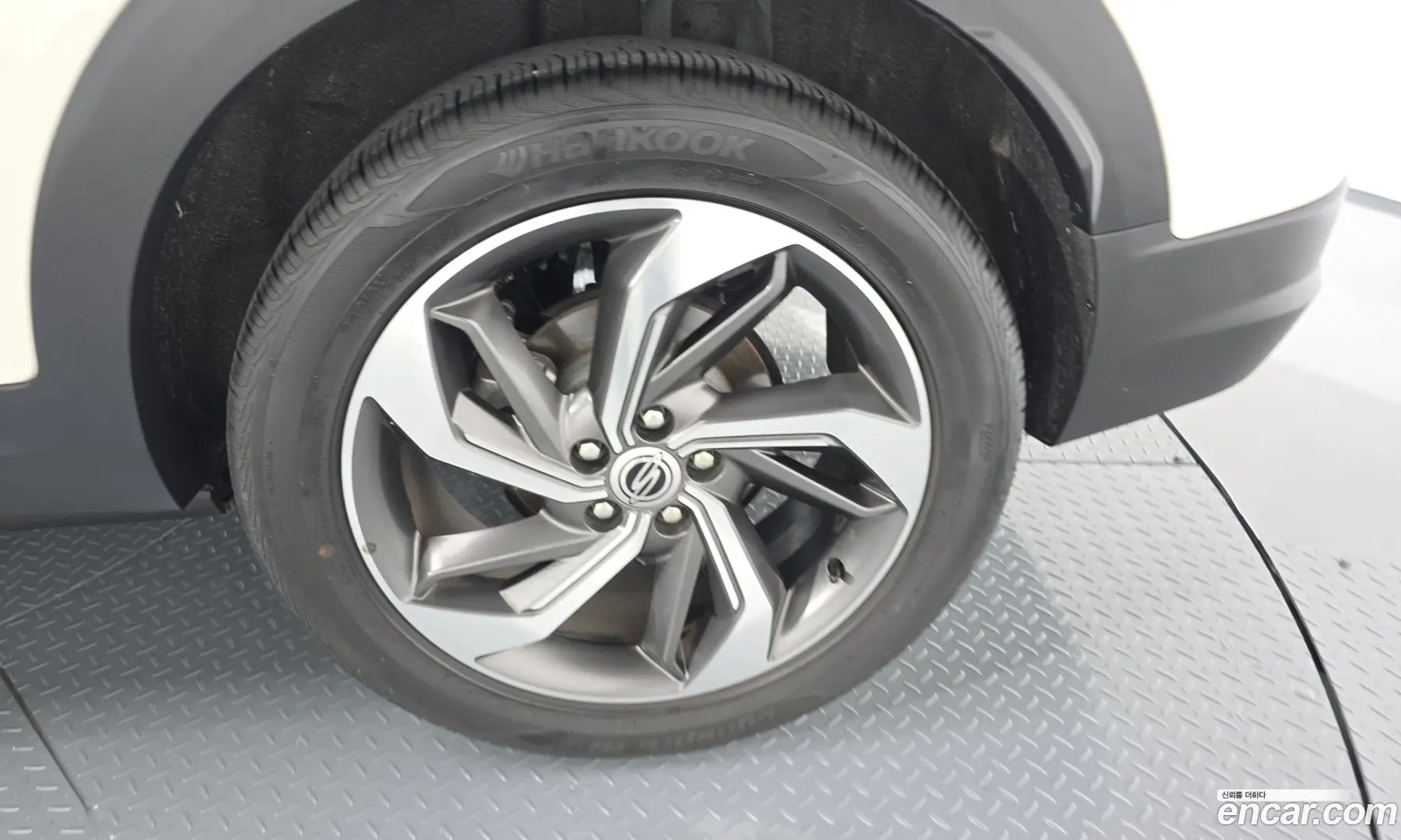 KG Mobility KORANDO Gasoline 1.5 2WD C5