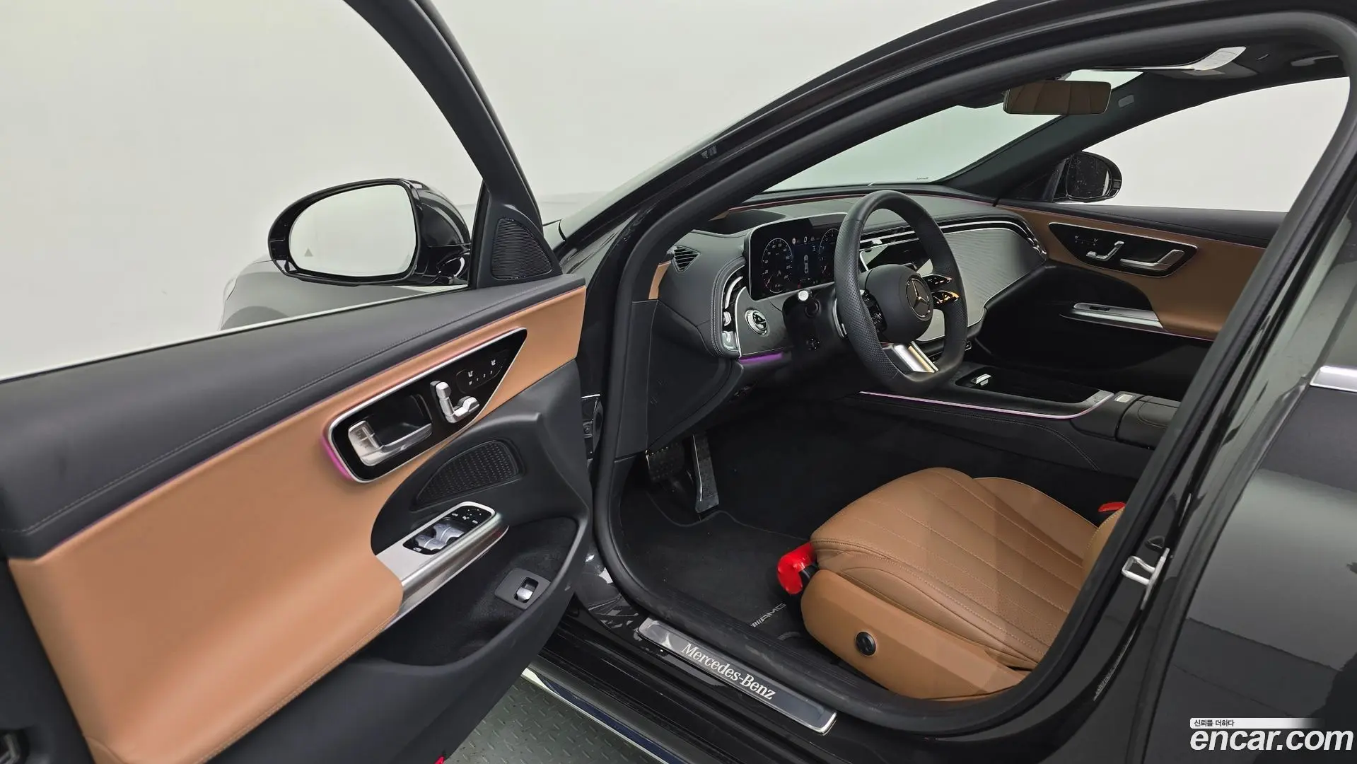Mercedes-Benz E-Class E200 AMG Line 2024