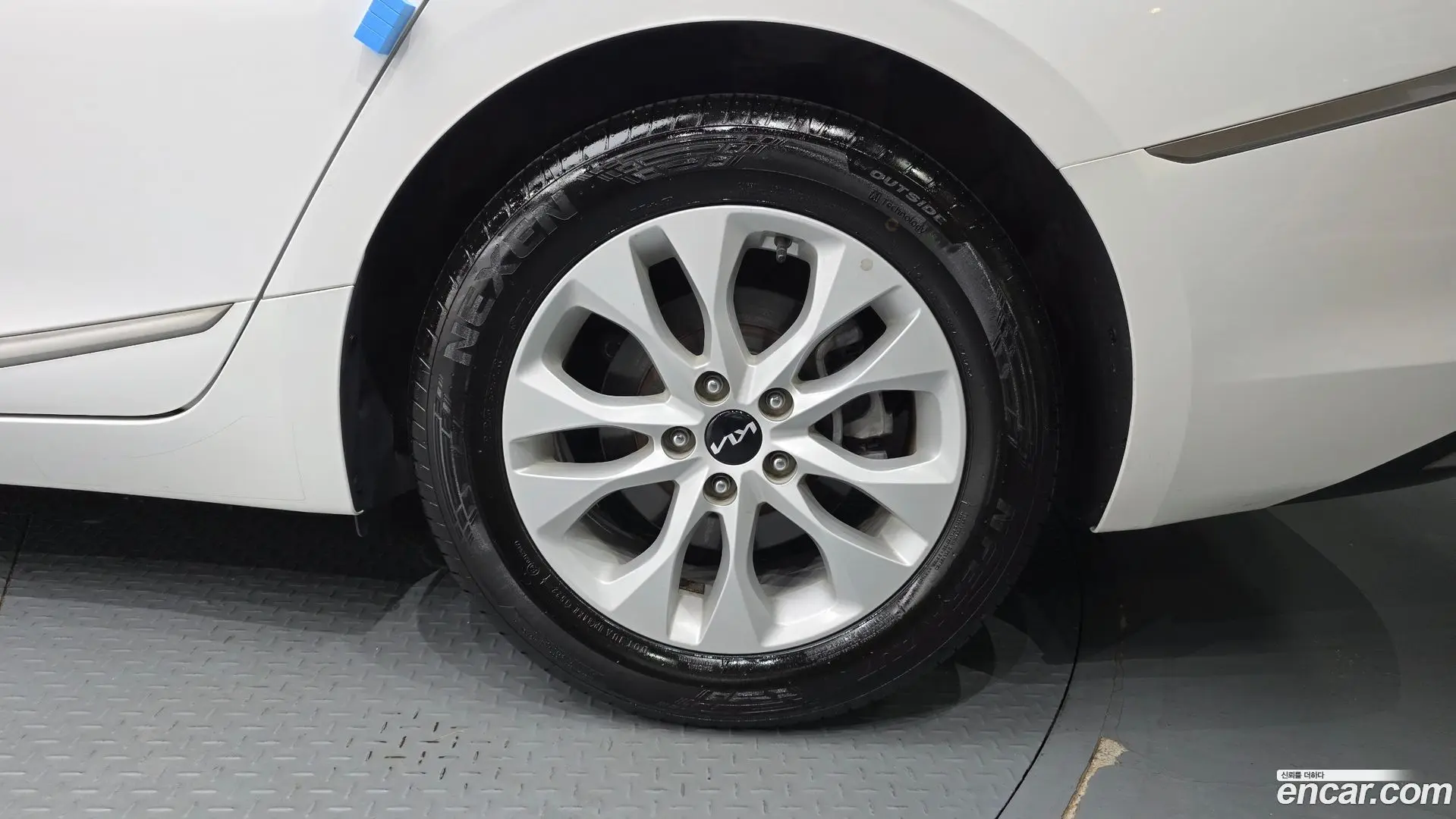 Kia K8 2.5 Gasoline 2WD 2021