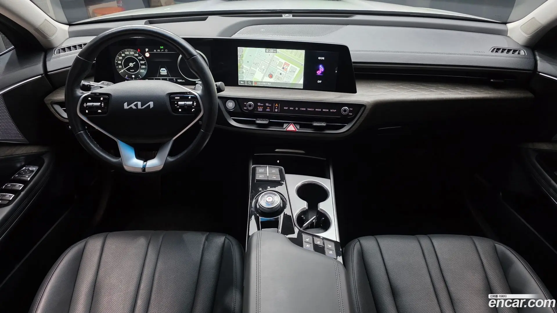 Kia K8 2.5 Gasoline 2WD 2021