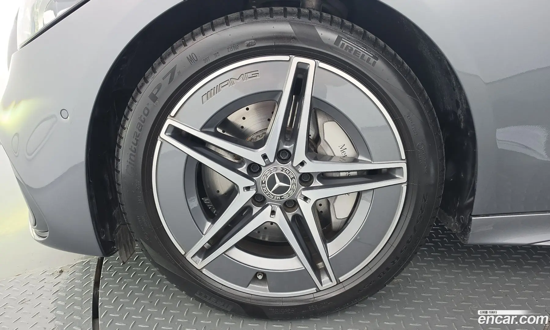 Mercedes-Benz C-Class C200 AMG Line