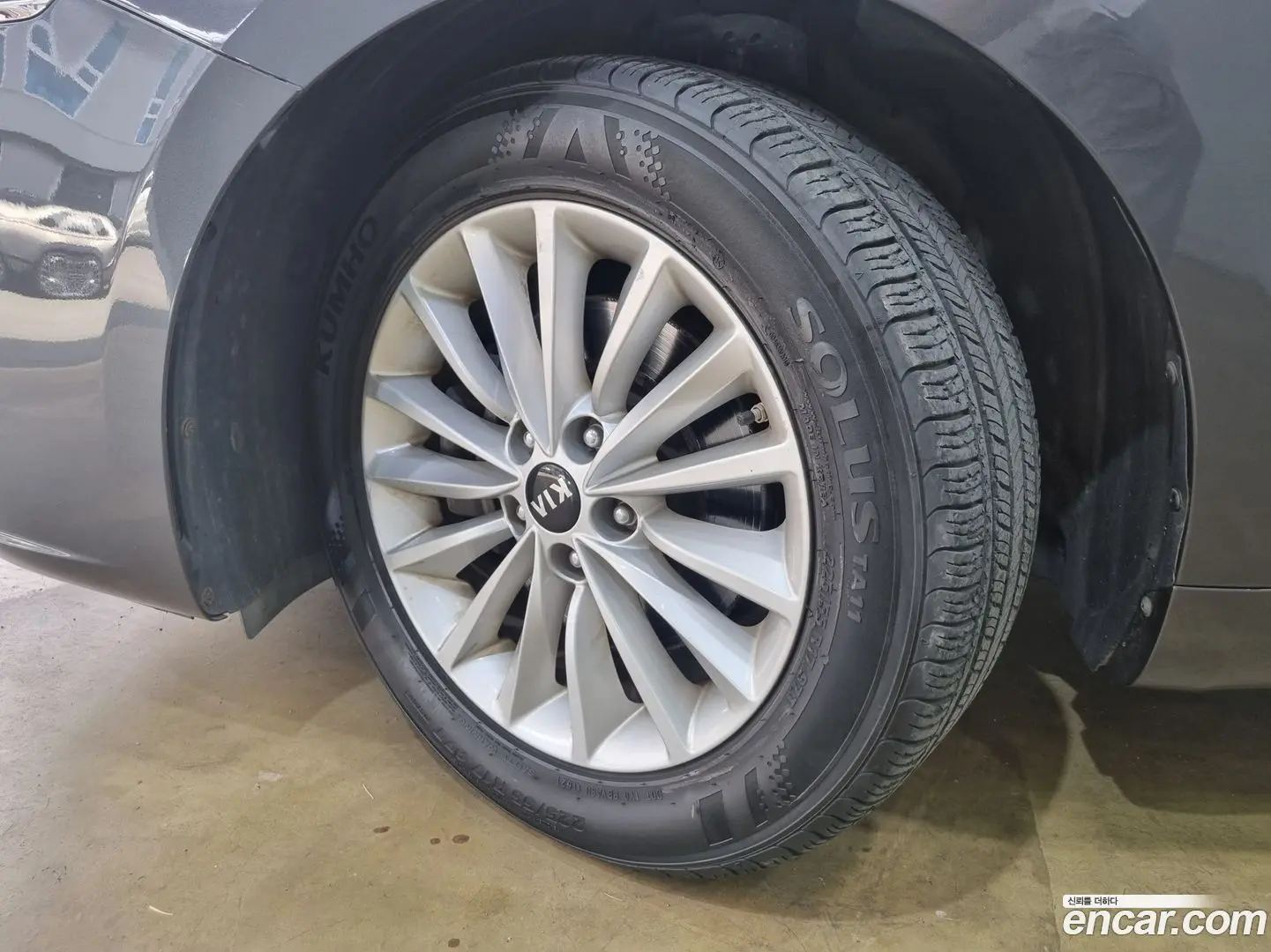 Kia K7 3.0 LPI Luxury (Rental Car)