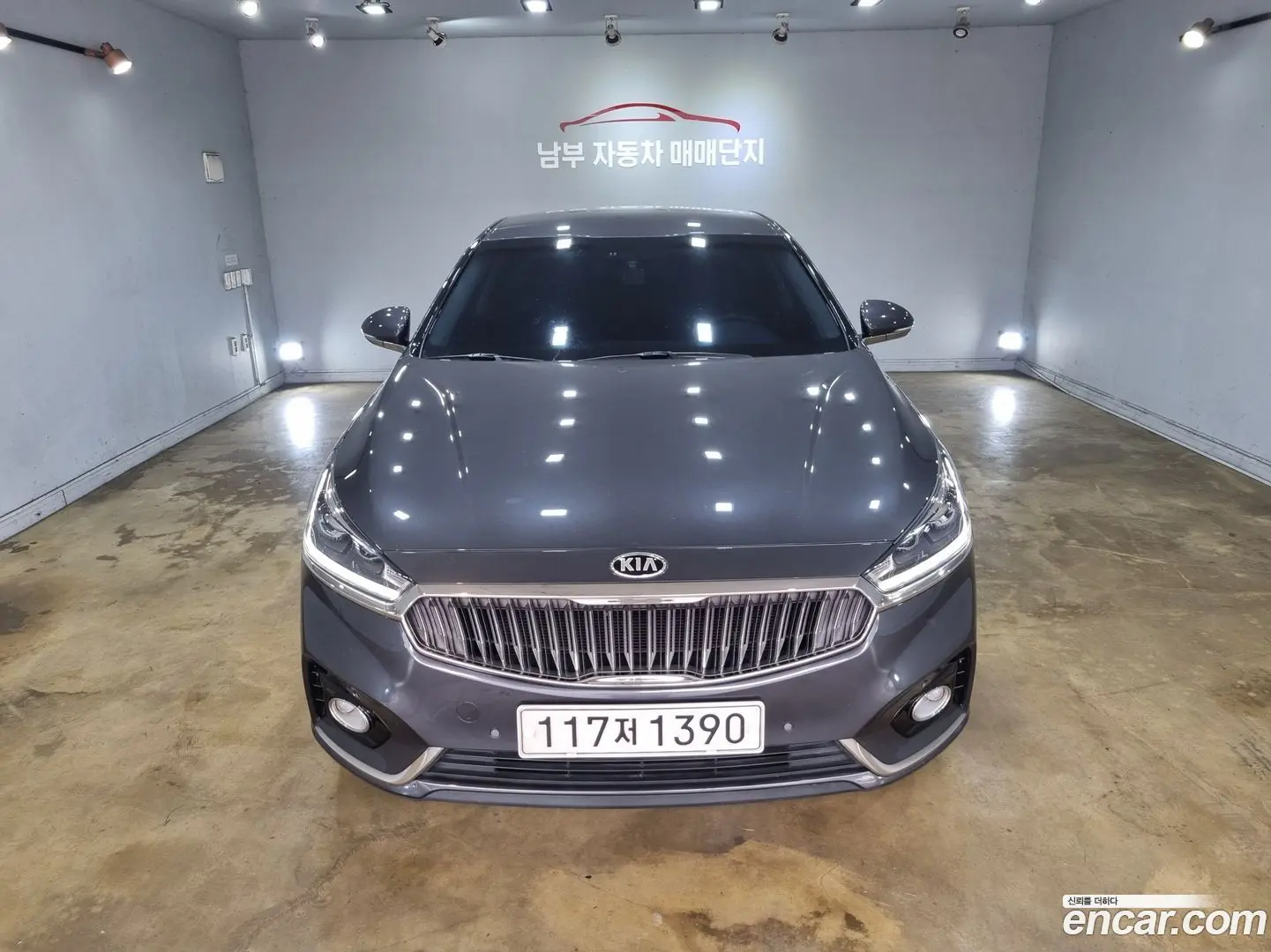Kia K7 3.0 LPI Luxury (Rental Car)
