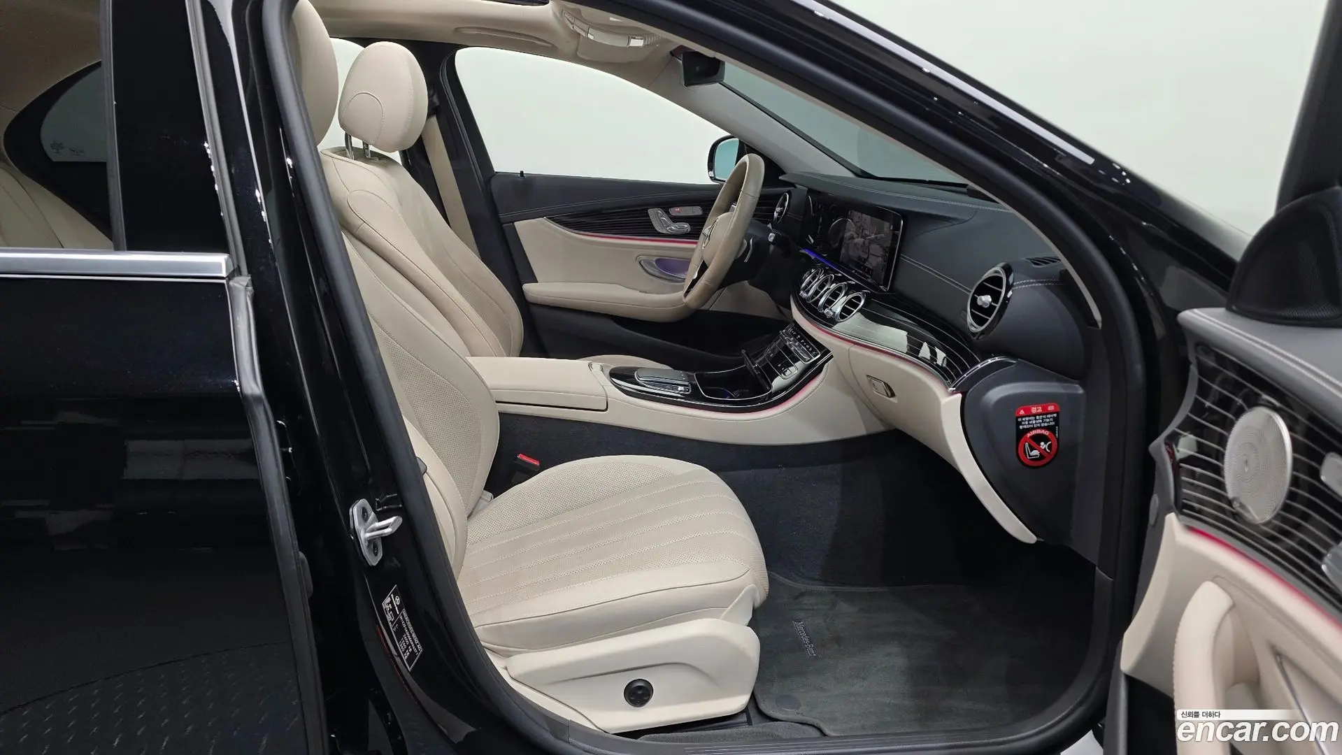 Mercedes-Benz E-Class E450 4MATIC Exclusive