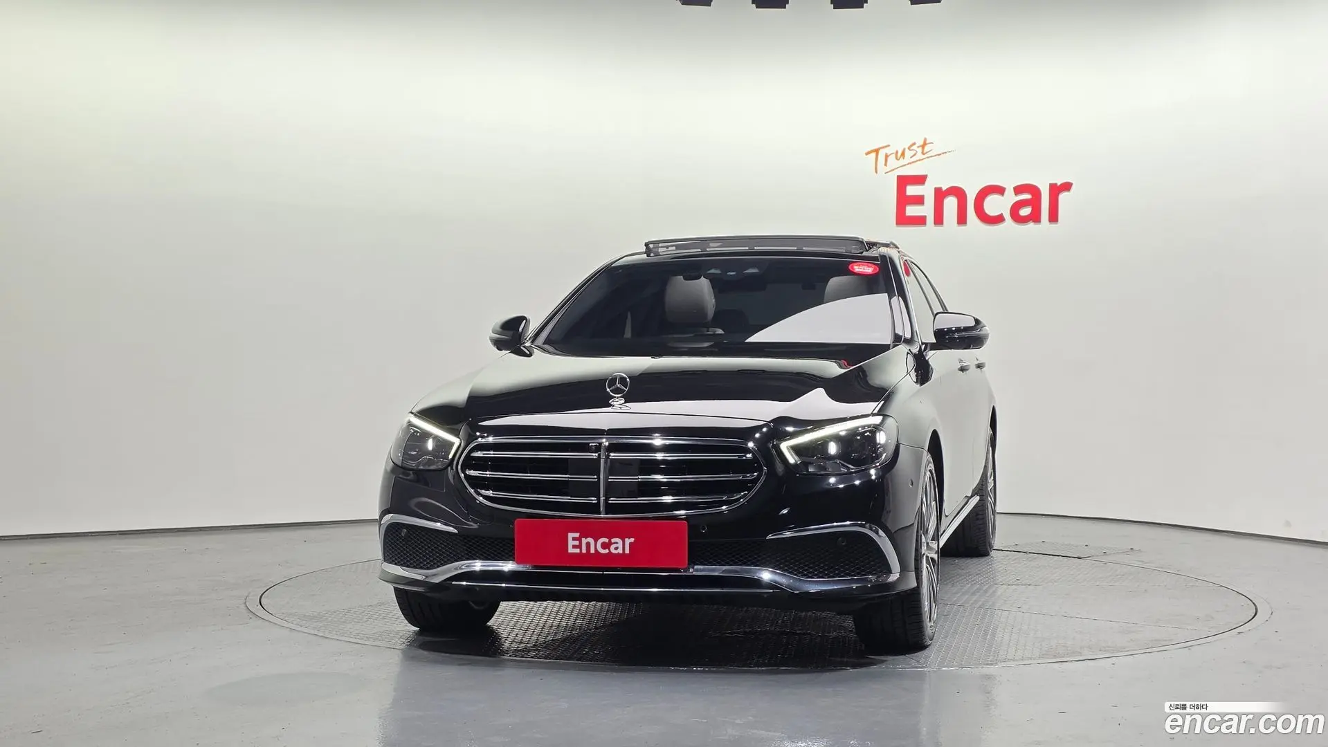 Mercedes-Benz E-Class E450 4MATIC Exclusive