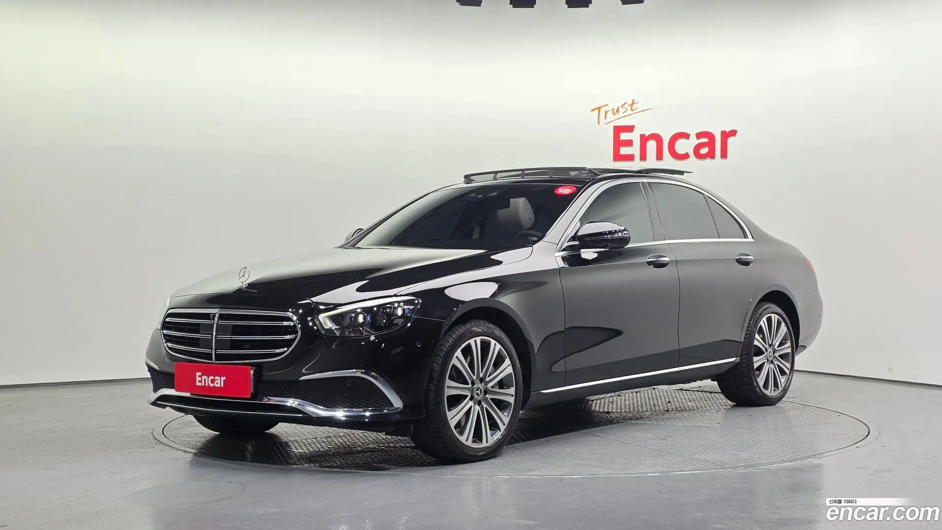 Mercedes-Benz E-Class E450 4MATIC Exclusive