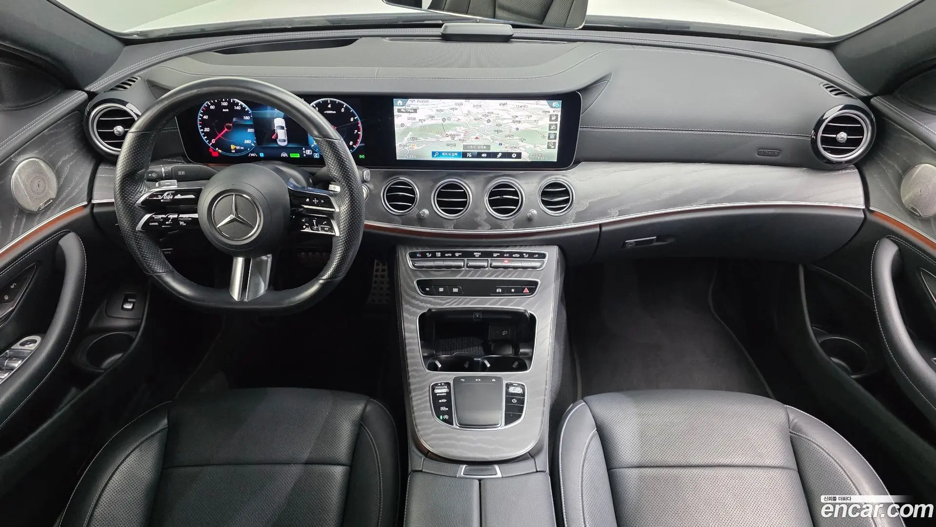Mercedes-Benz E-Class E350 4MATIC AMG Line
