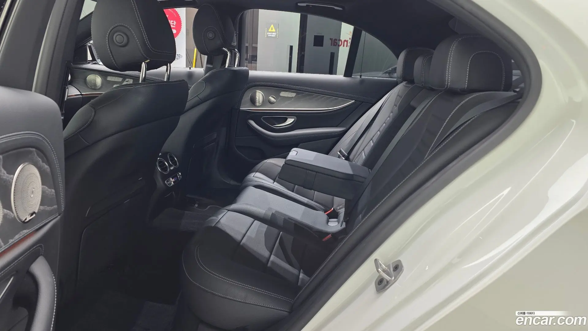 Mercedes-Benz E-Class E350 4MATIC AMG Line