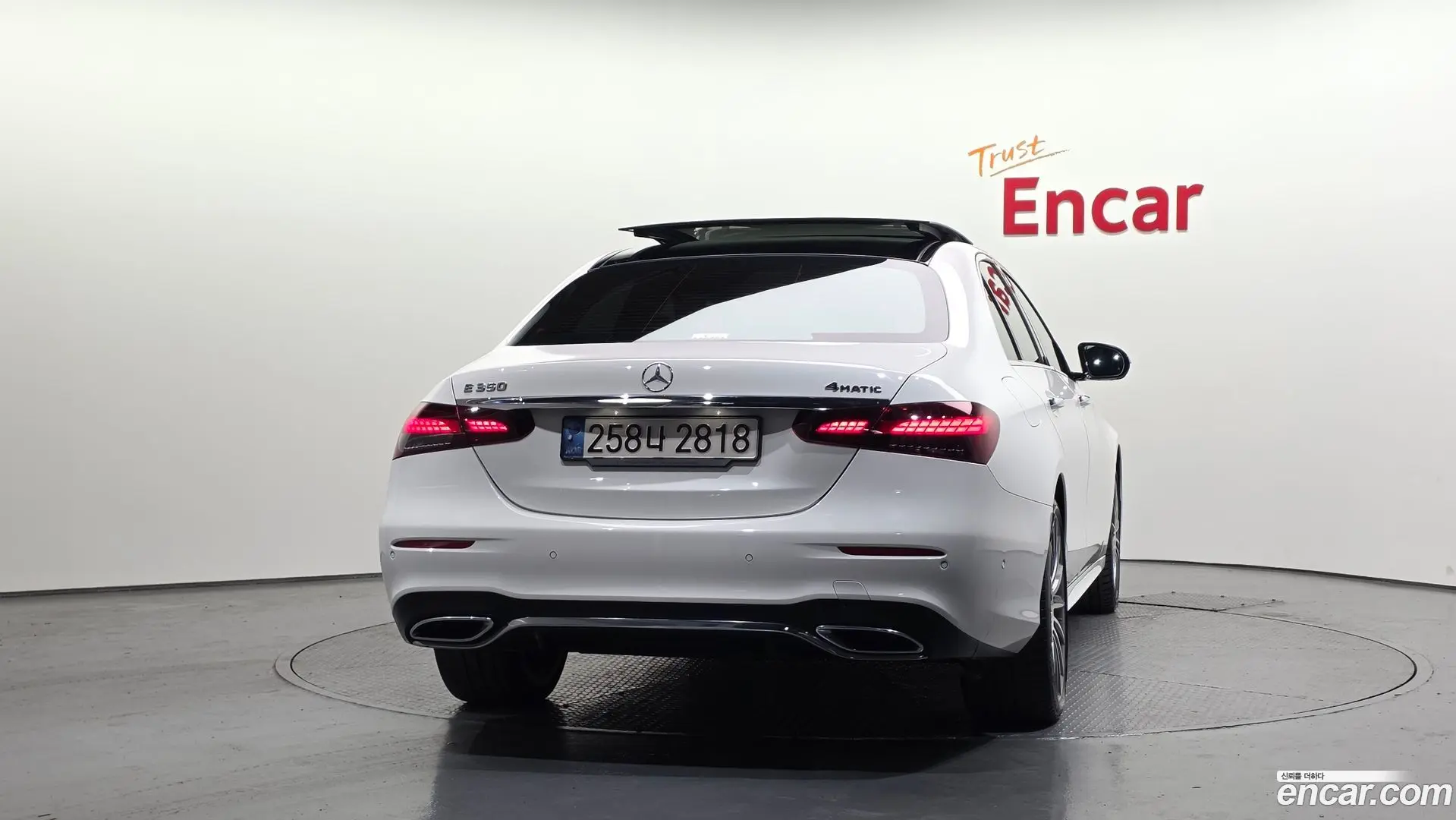 Mercedes-Benz E-Class E350 4MATIC AMG Line