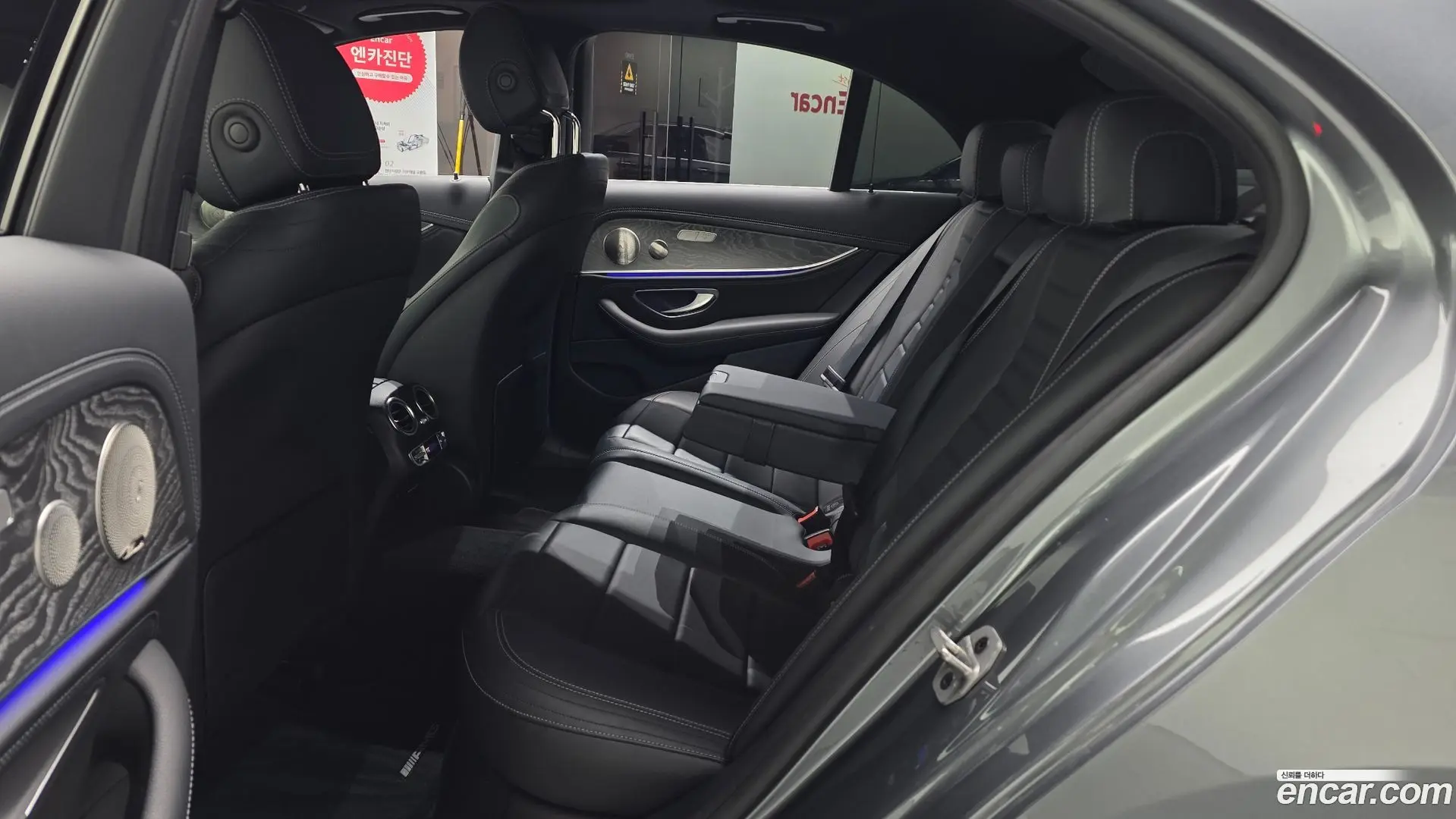 Mercedes-Benz E-Class E350 4MATIC AMG Line