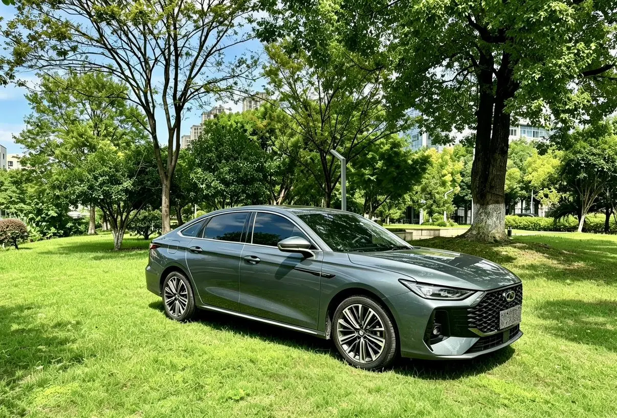 Chery Arrizo 8 PRO 2025 1.6T DCT Luxury +