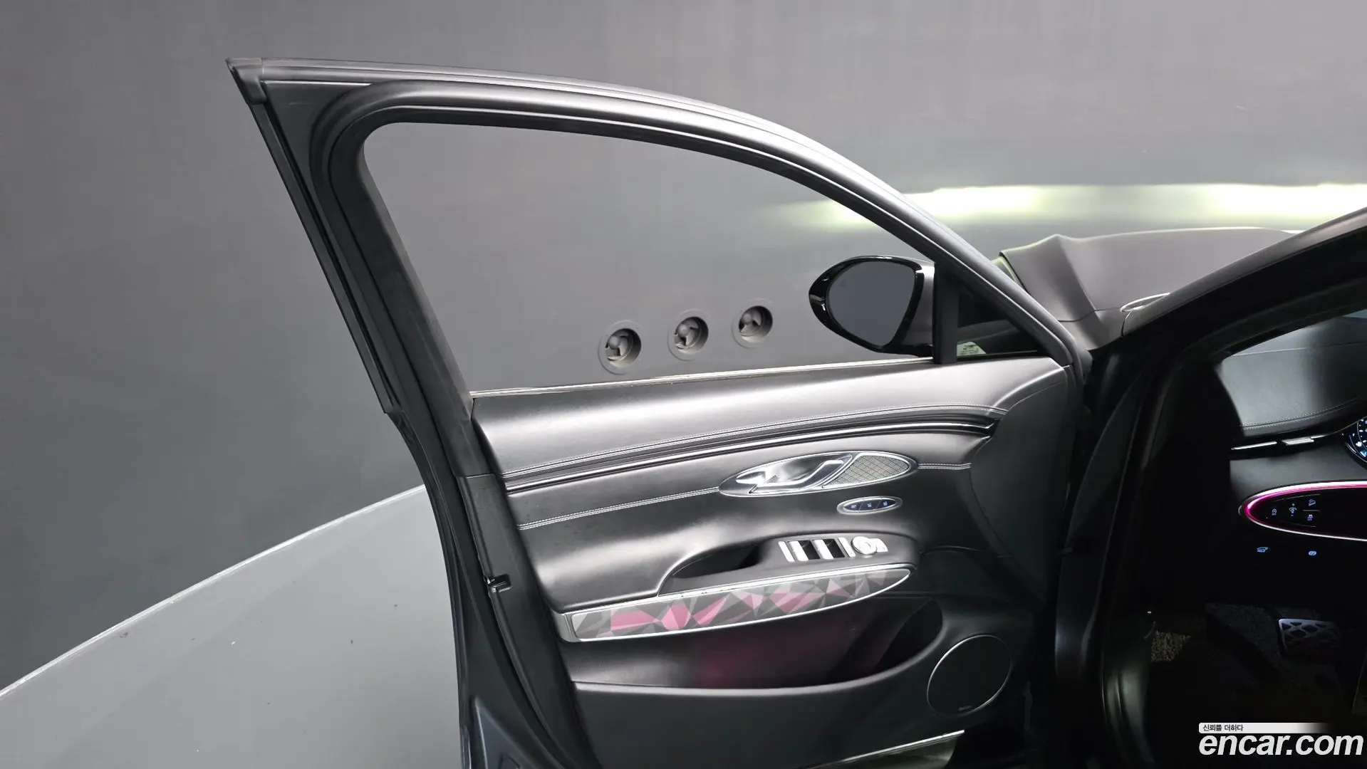 Genesis GV70 2.5T Gasoline 2WD