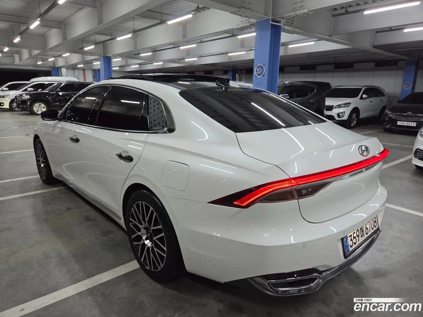 Hyundai Grandeur 3.0 LPi Rent Car