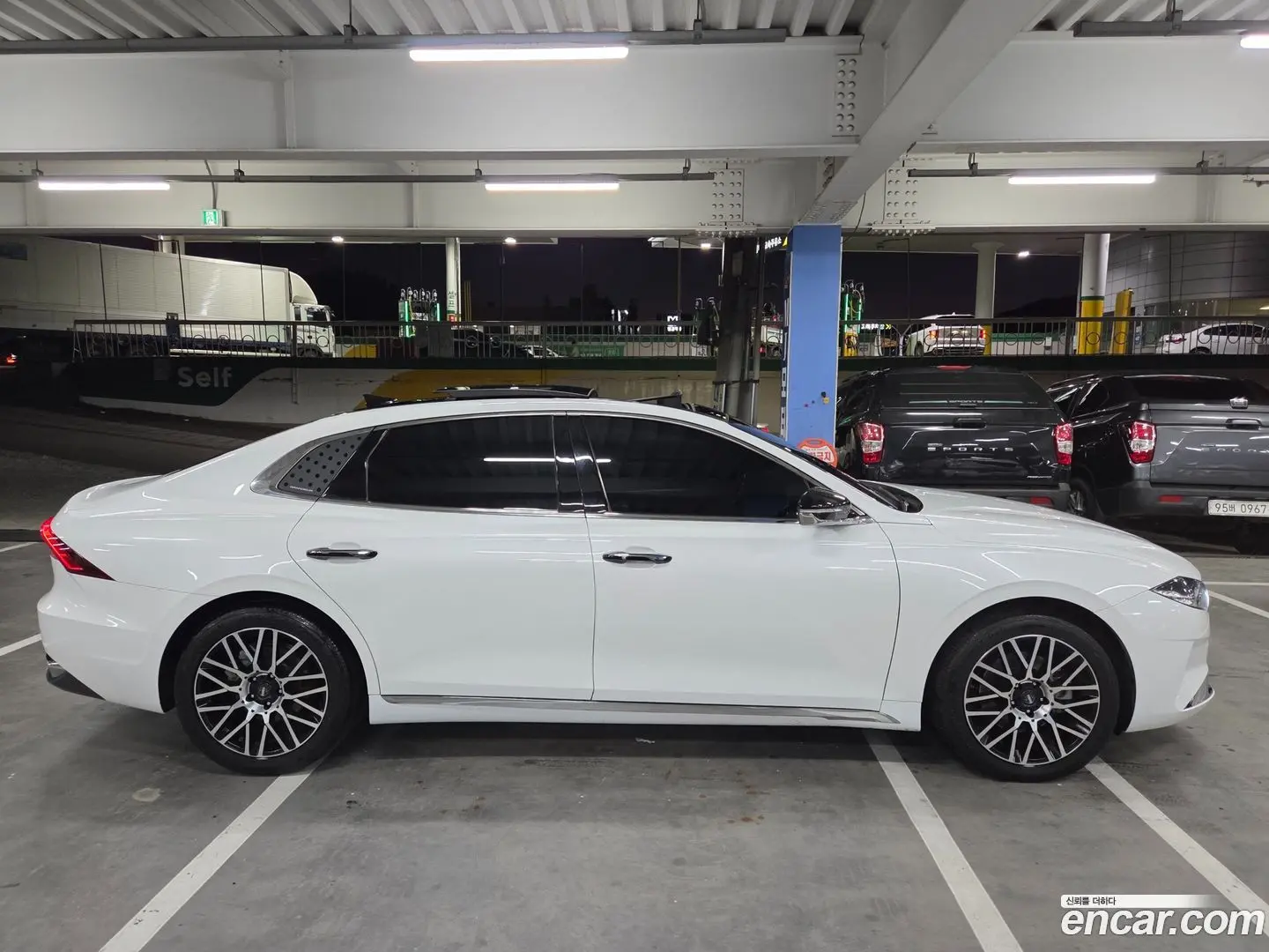 Hyundai Grandeur 3.0 LPi Rent Car