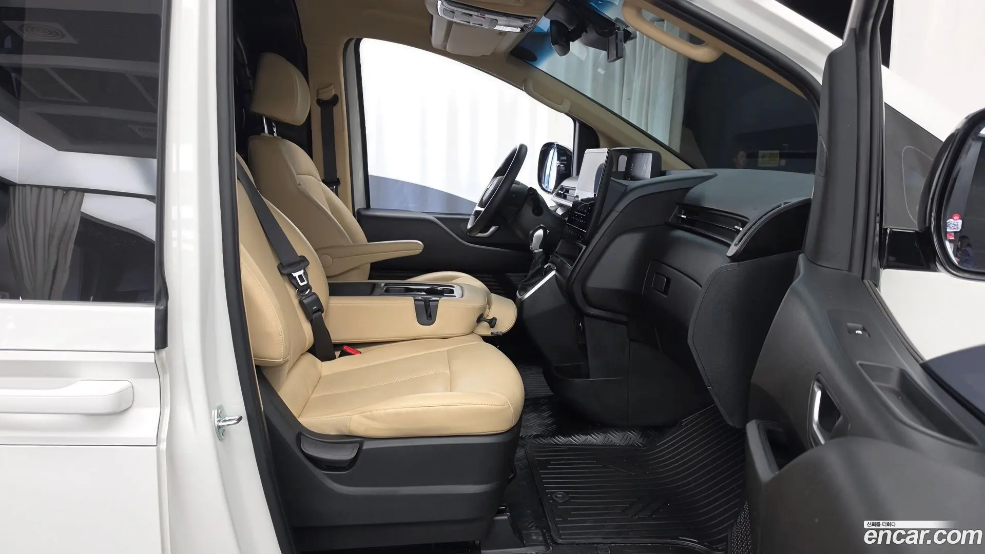 Hyundai Staria L3.5 Cargo 3-Seater