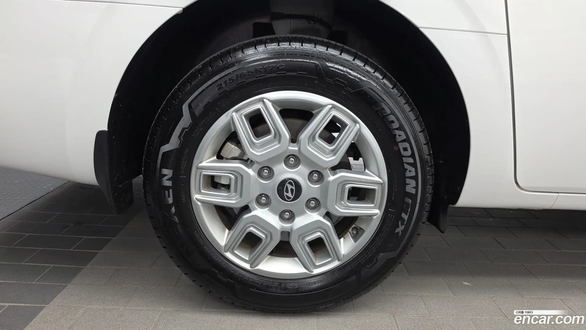 Hyundai Staria L3.5 Cargo 3-Seater