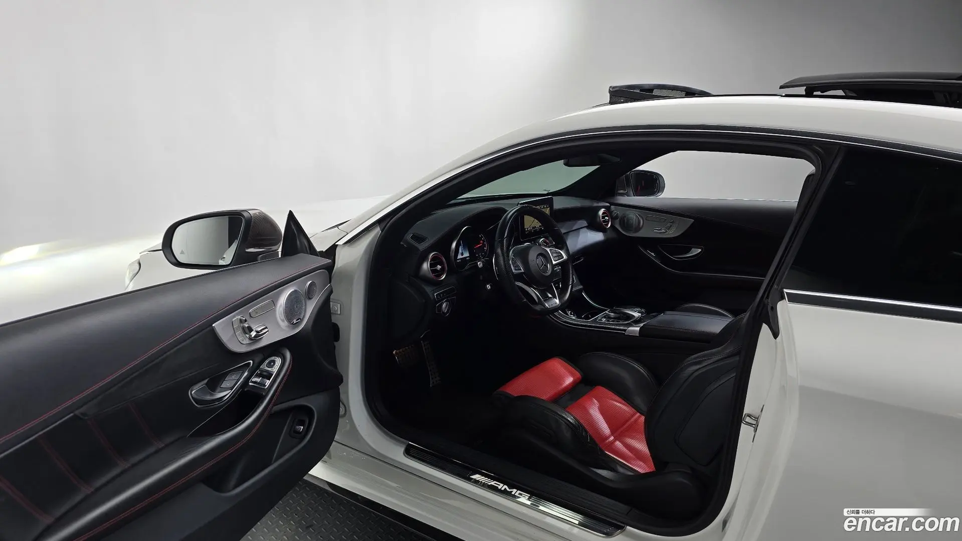 Mercedes-Benz C-Class C63 AMG Coupe