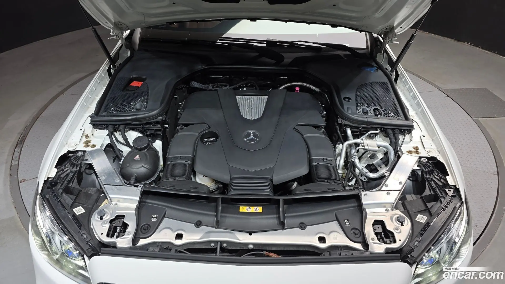 Mercedes-Benz E-Class E450 4MATIC Cabriolet