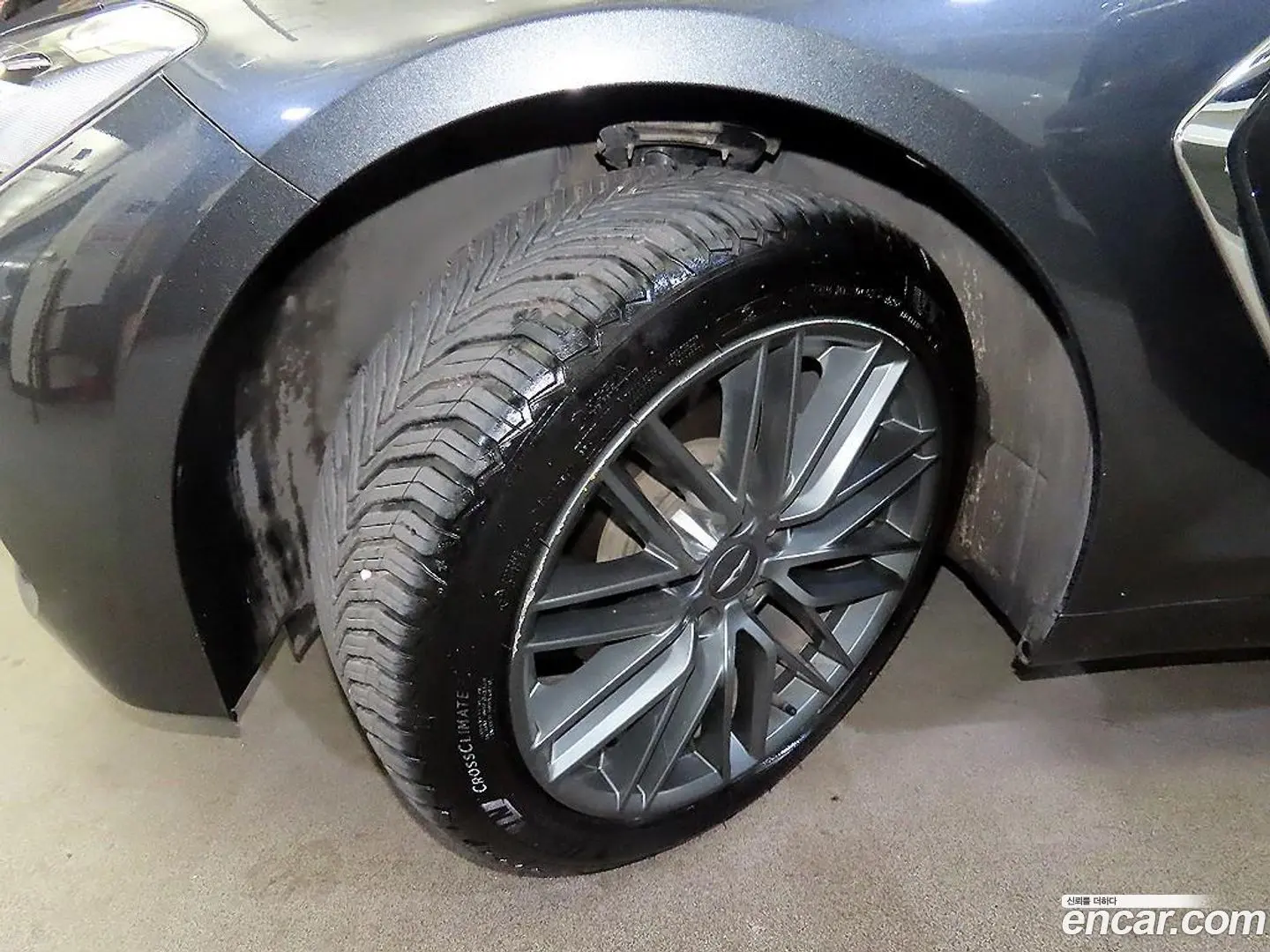 Genesis G70 2.0T AWD