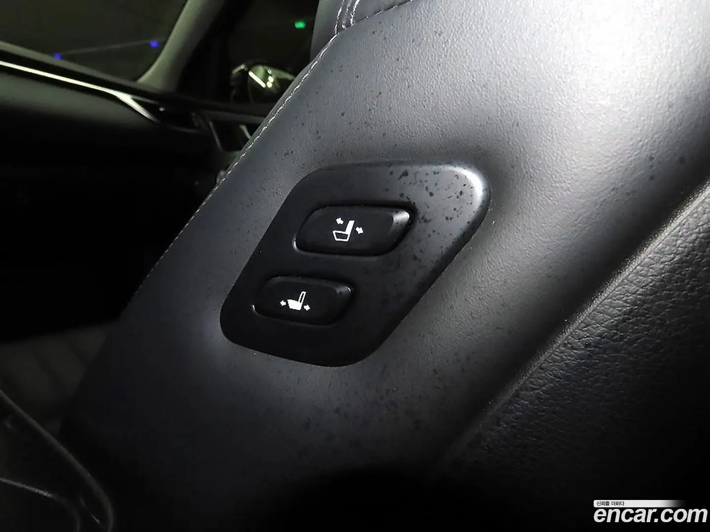 Genesis G70 2.0T AWD