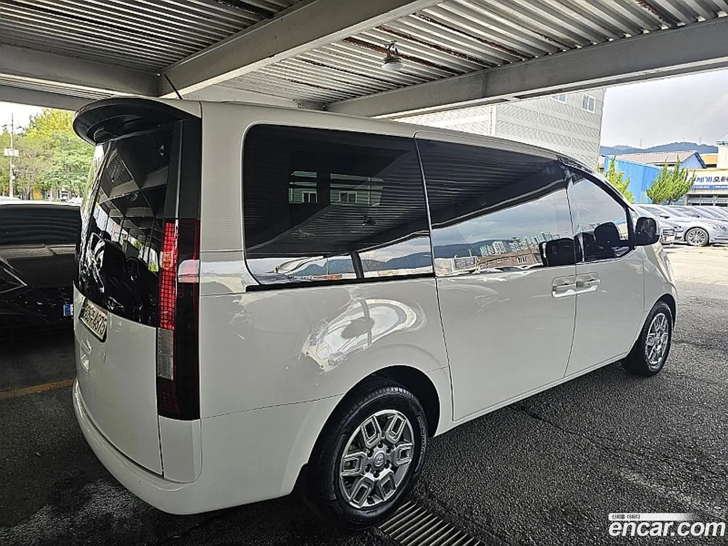 Hyundai Staria L3.5 Cargo 3-Seater