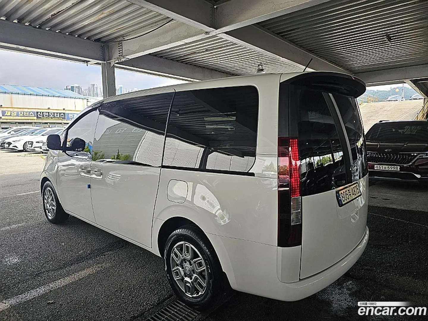 Hyundai Staria L3.5 Cargo 3-Seater