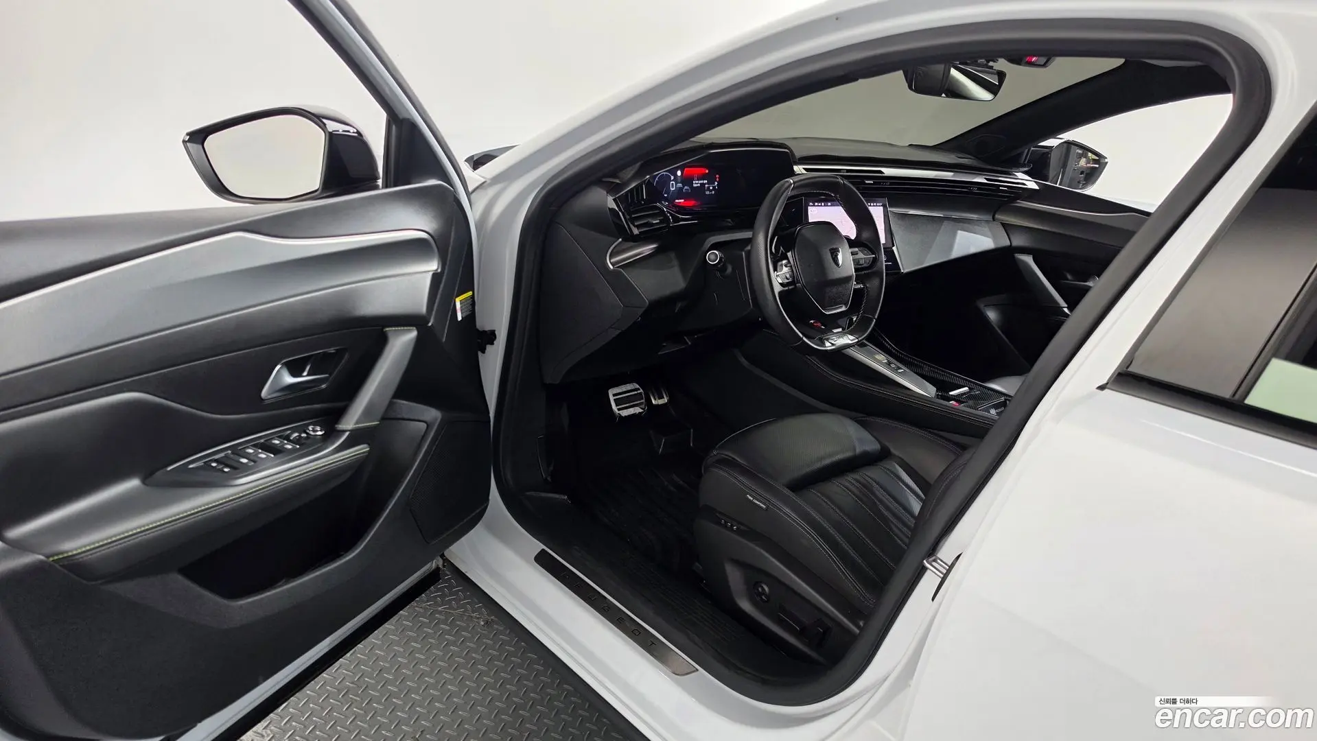 Peugeot 408 1.2 Pure Tech GT