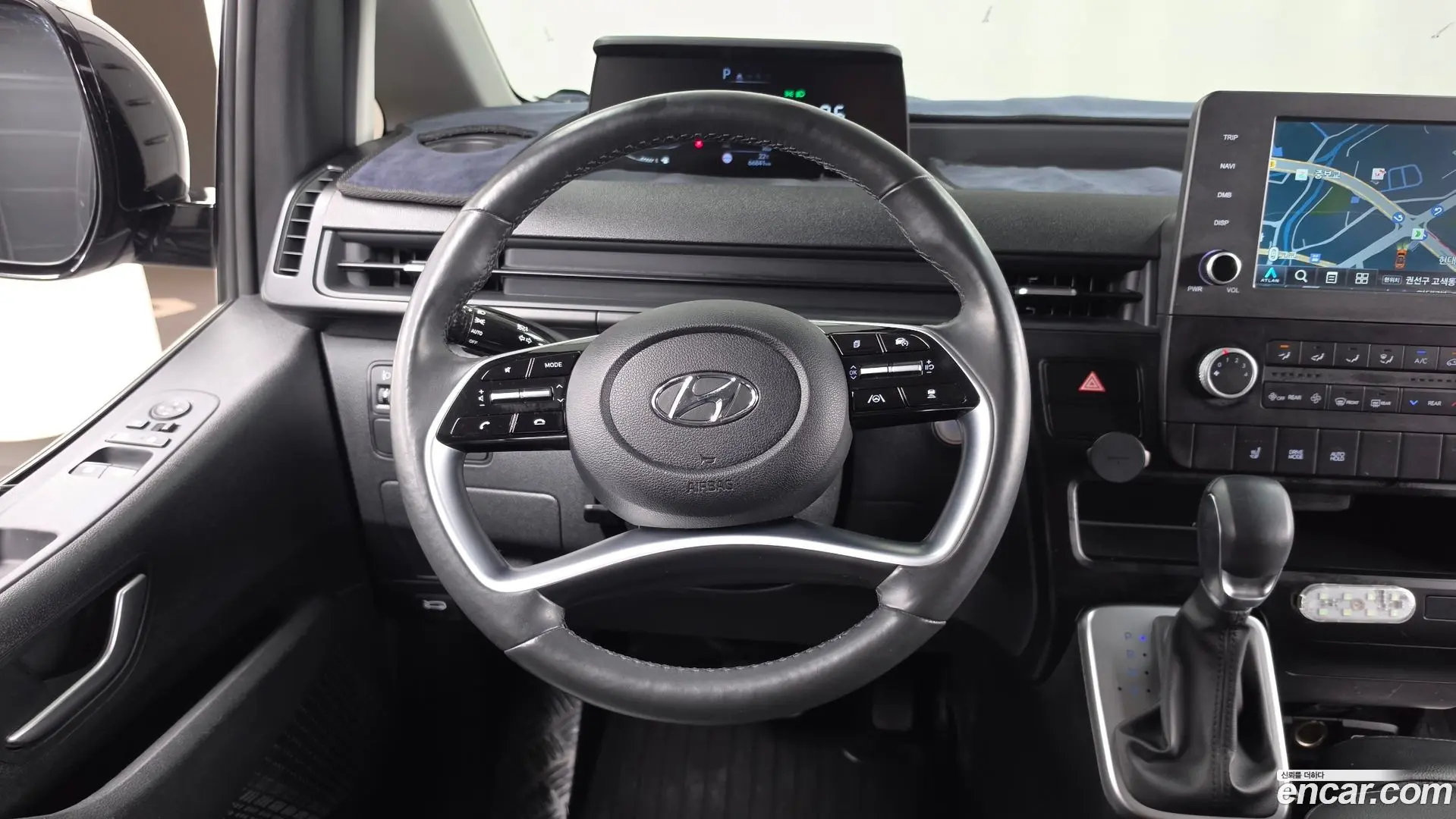 Hyundai Staria L3.5 Tourer 11-Seater
