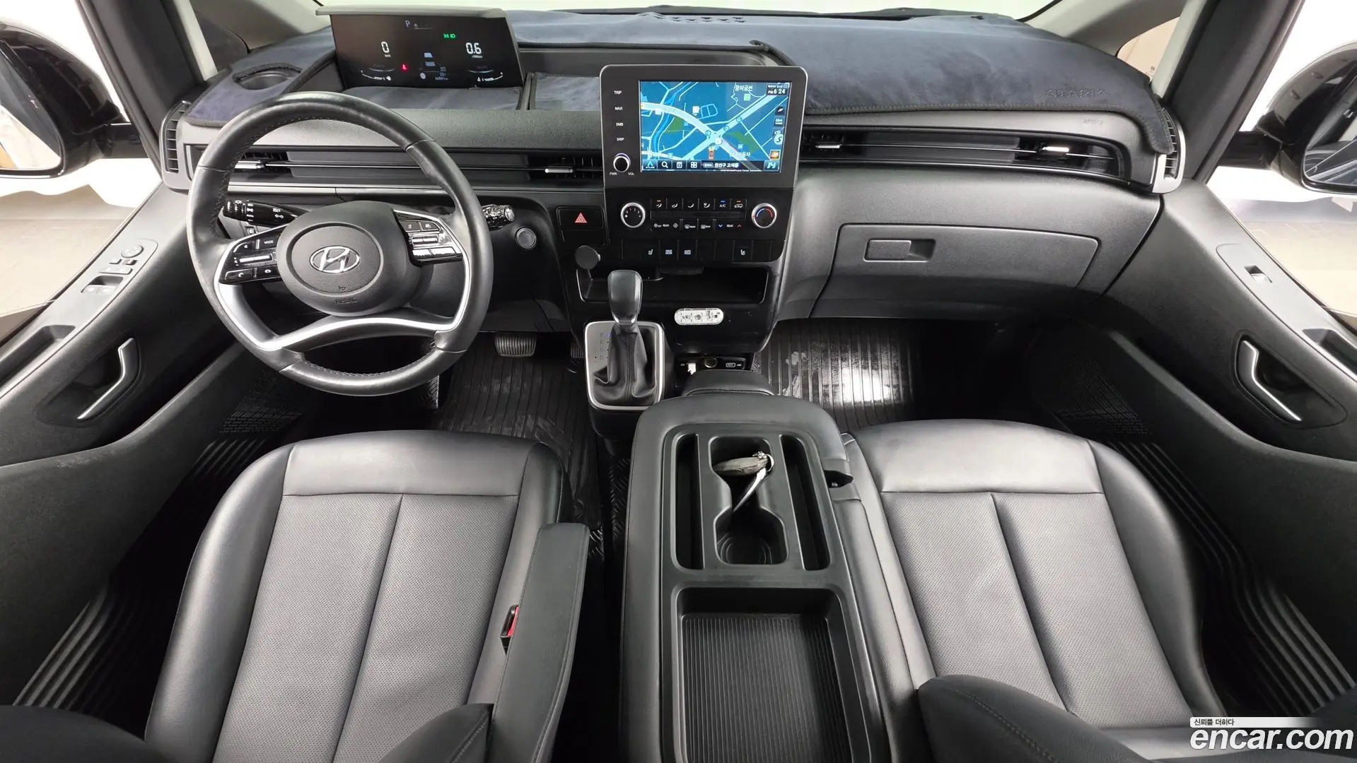 Hyundai Staria L3.5 Tourer 11-Seater