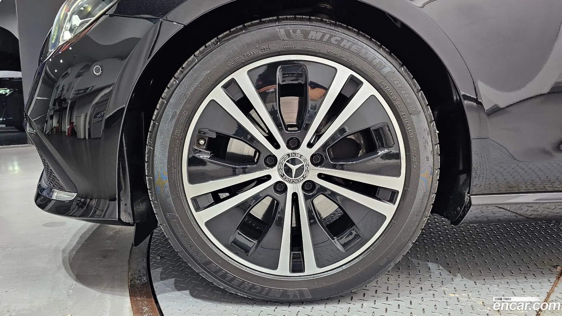 Mercedes-Benz E-Class E250 Avantgarde