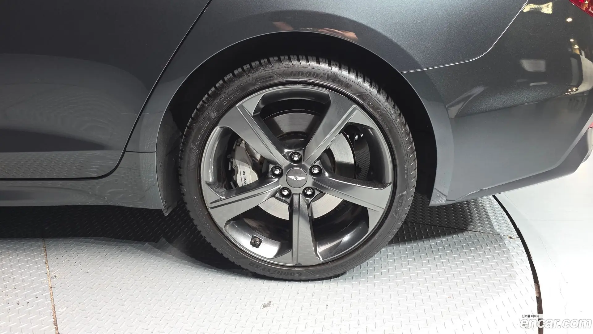 Genesis G70 3.3T Sport AWD