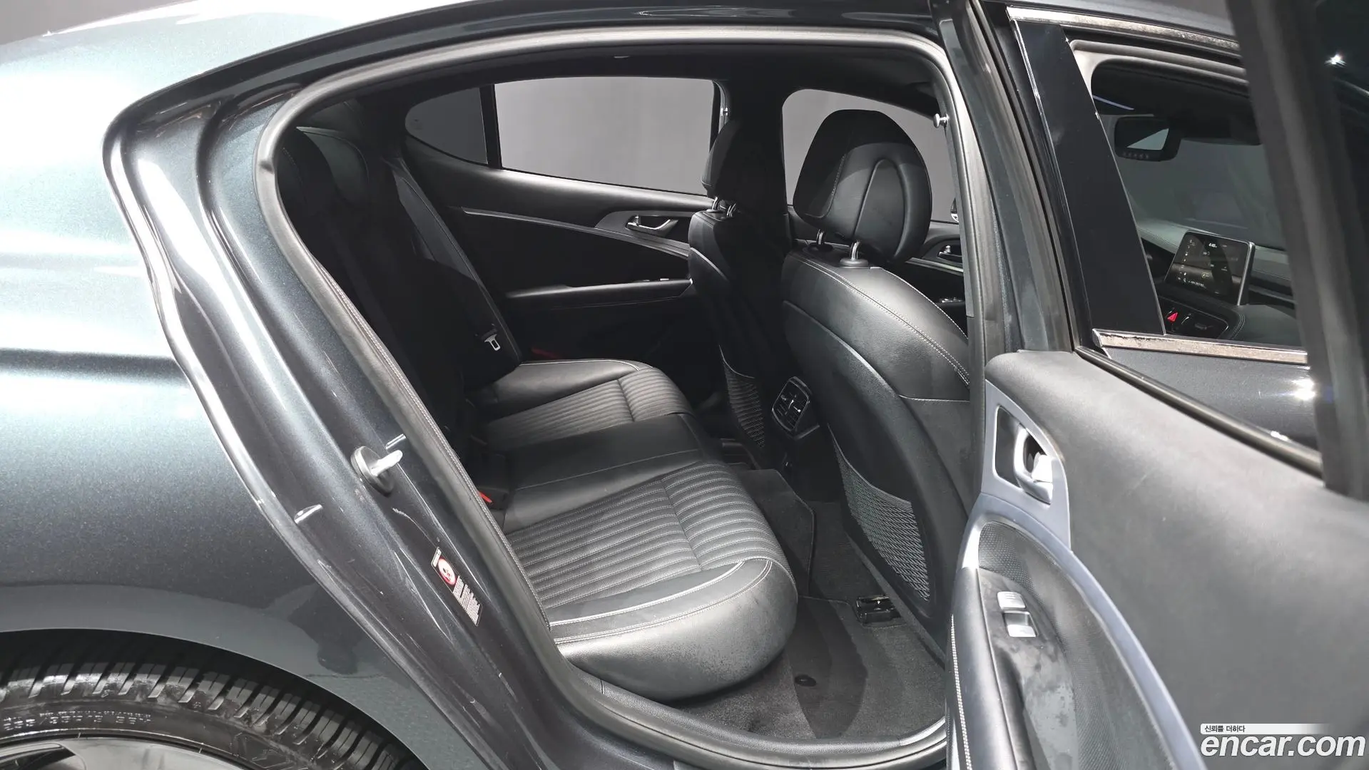 Genesis G70 3.3T Sport AWD