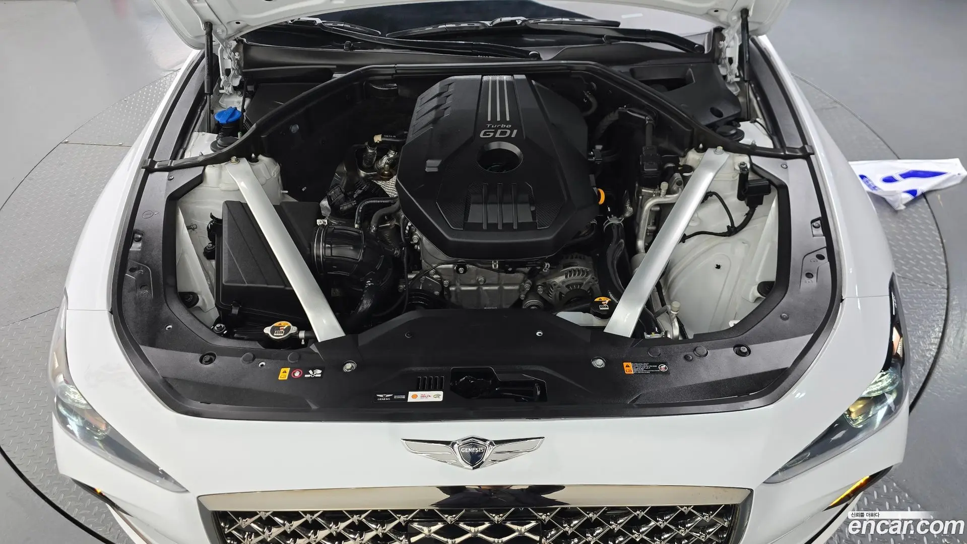 Genesis G70 2.0T AWD