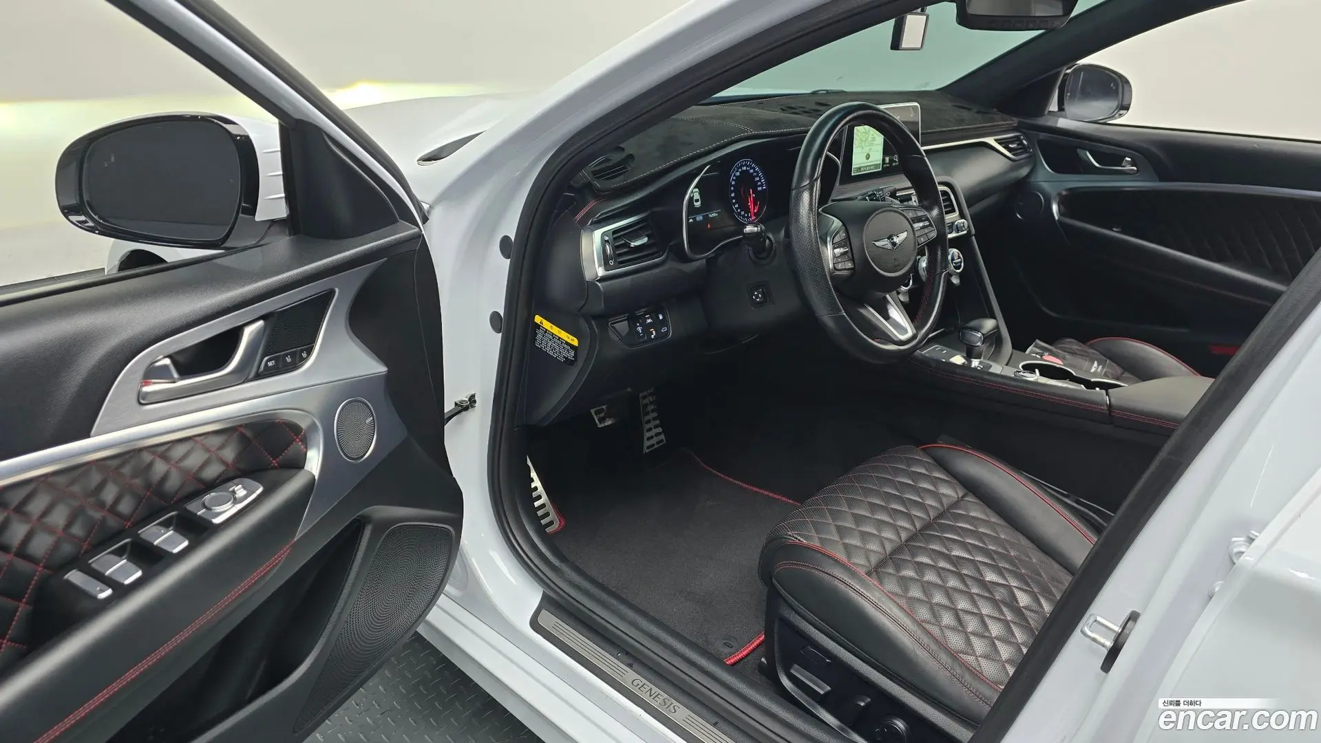 Genesis G70 2.0T AWD