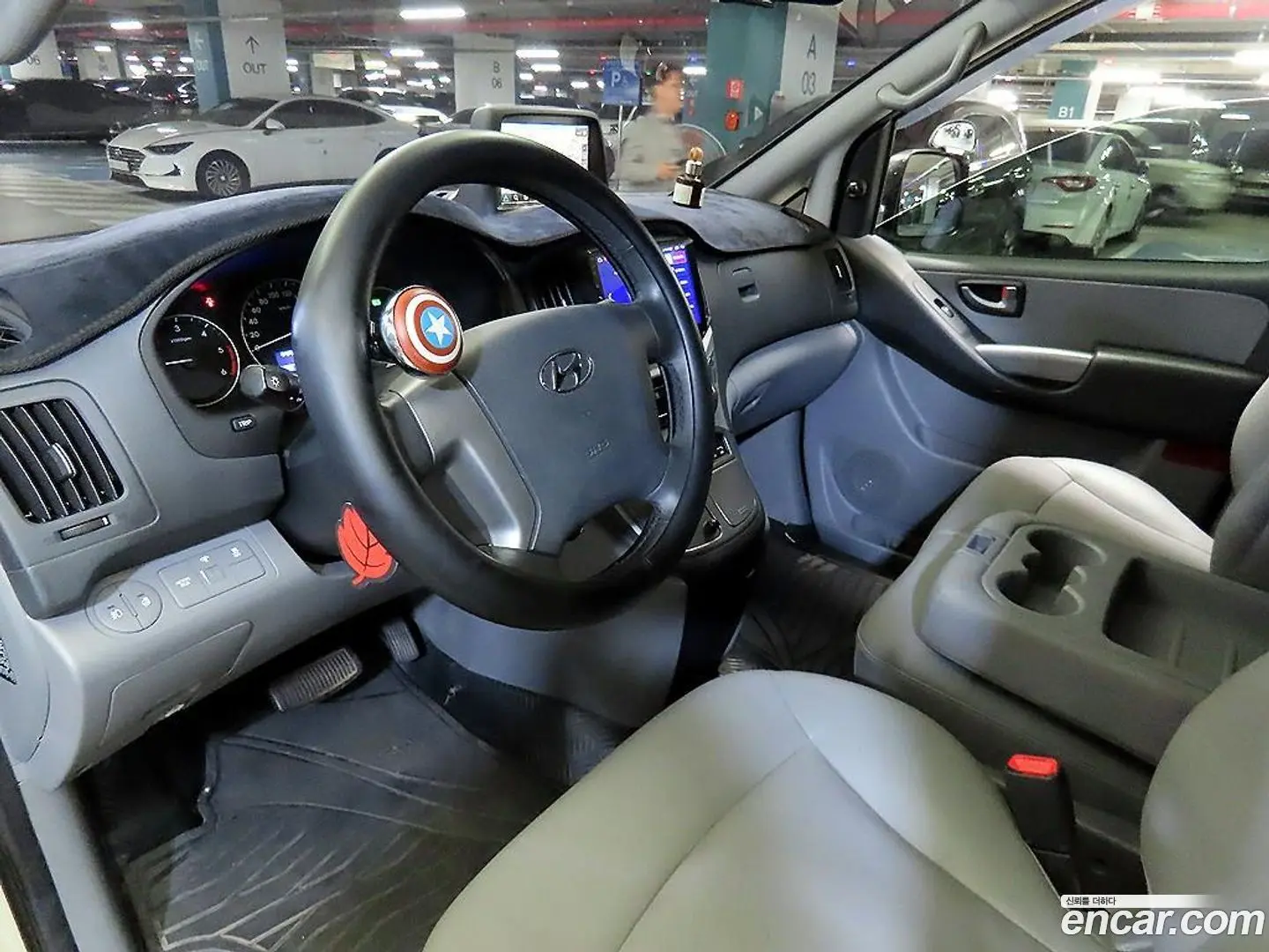 Hyundai Starex Van 3-Seater