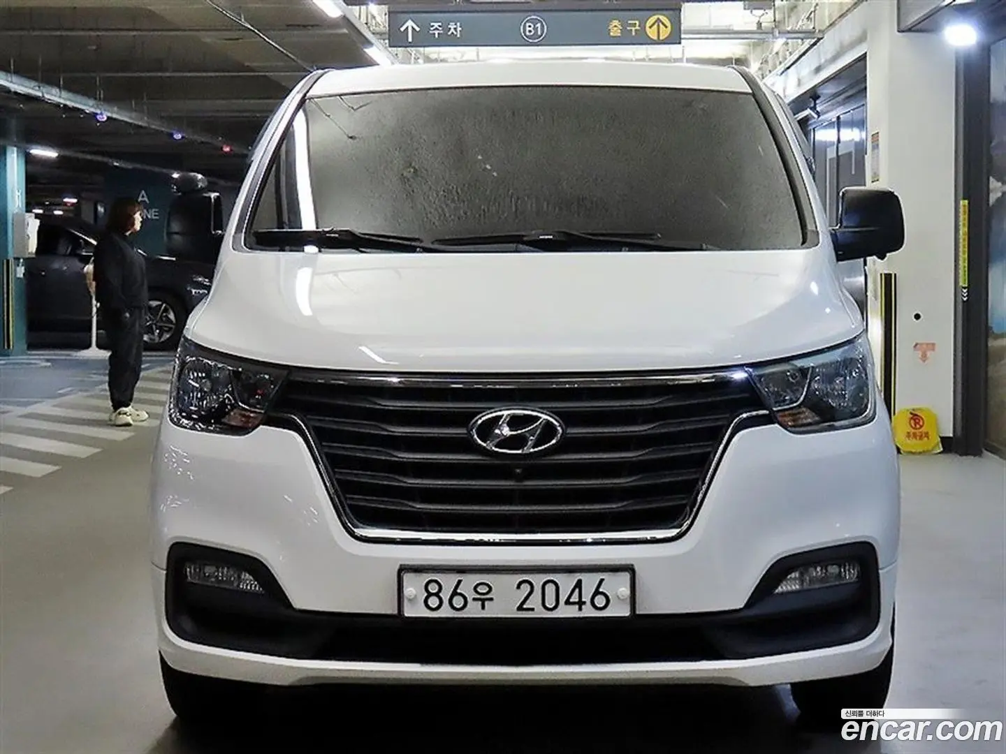 Hyundai Starex Van 3-Seater
