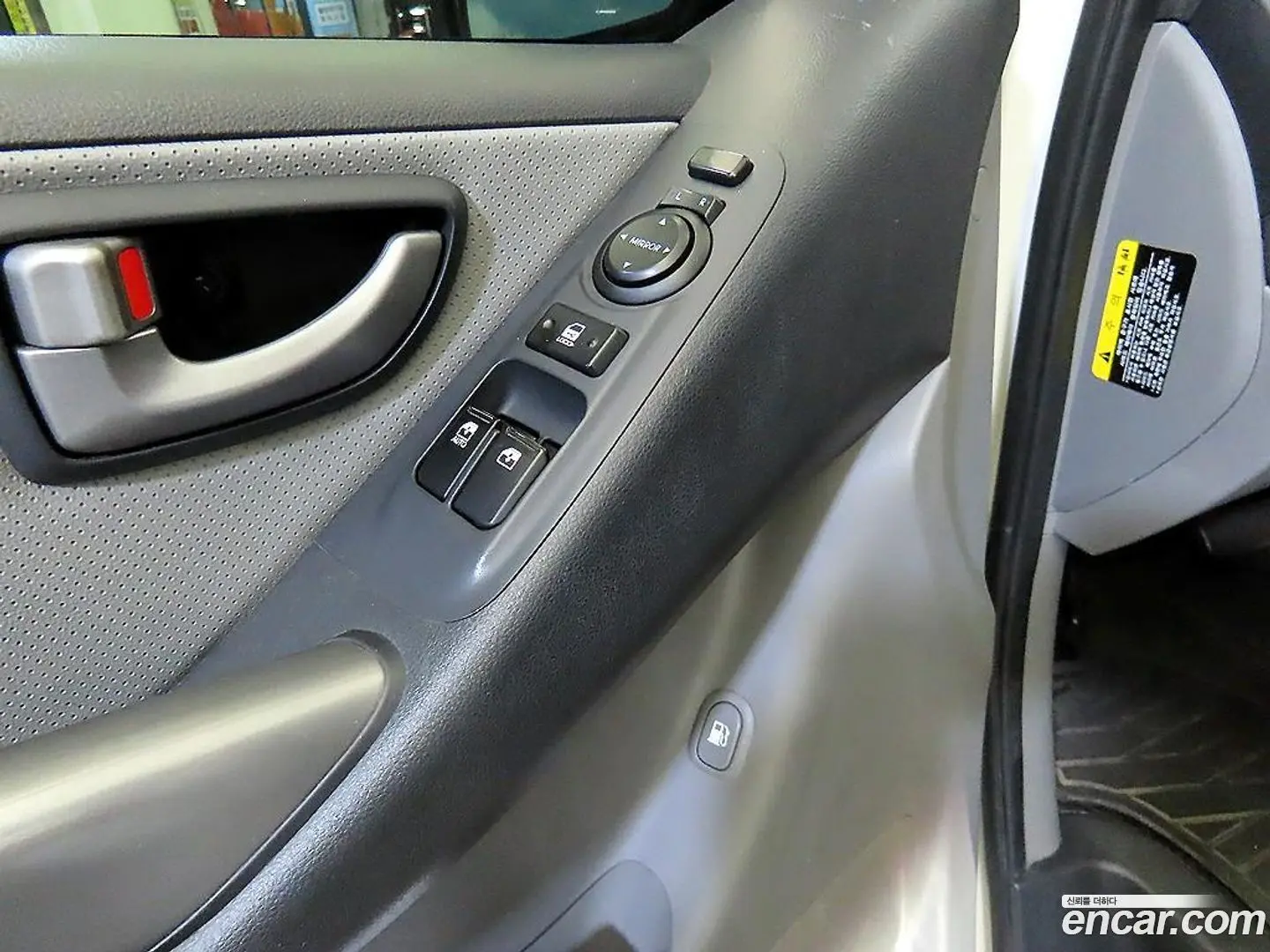 Hyundai Starex Van 3-Seater