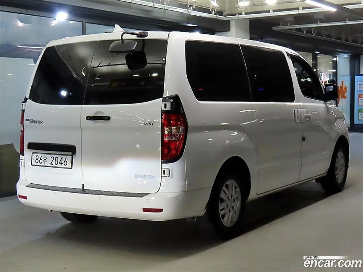Hyundai Starex Van 3-Seater