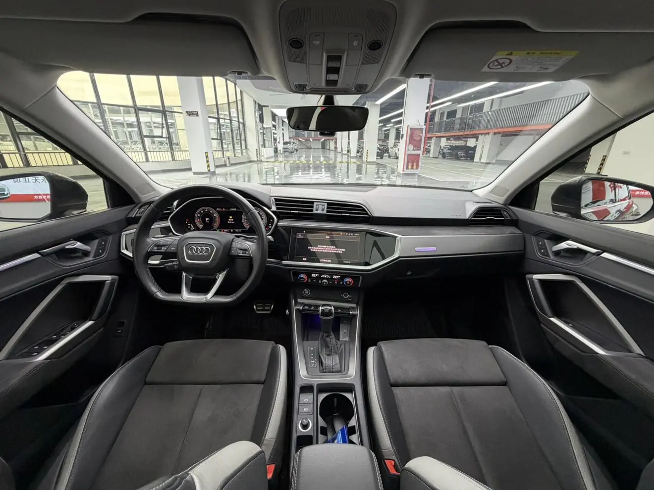 Audi Q3 2023 Facelift 40 TFSI Dynamic Fashion