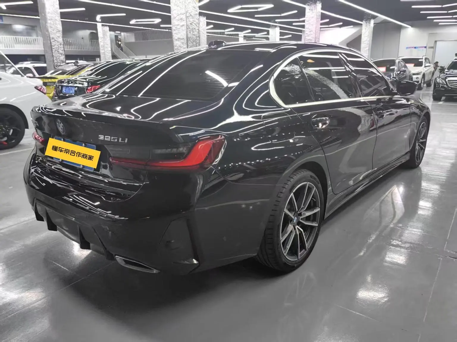 BMW 3 Series 2023 325Li M Sport Package